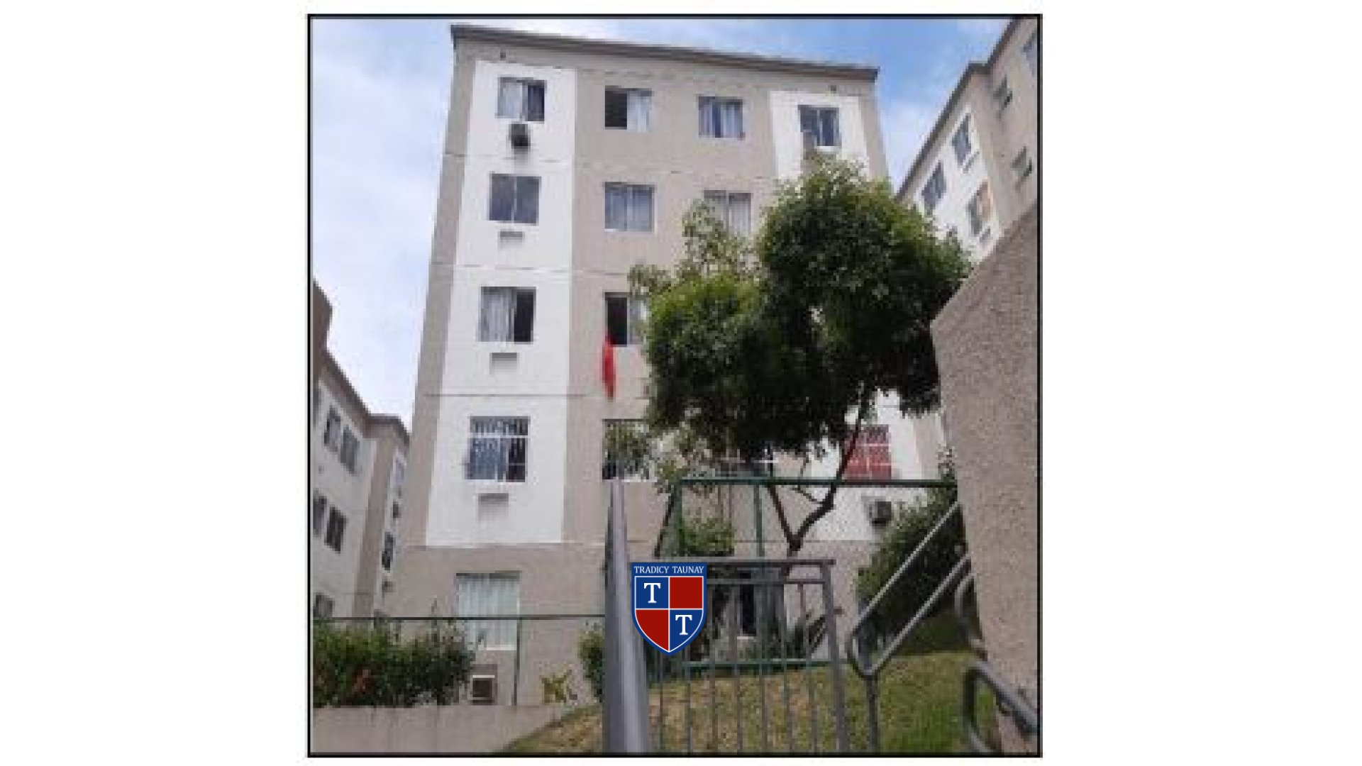 APARTAMENTO em ENGENHEIRO LEAL