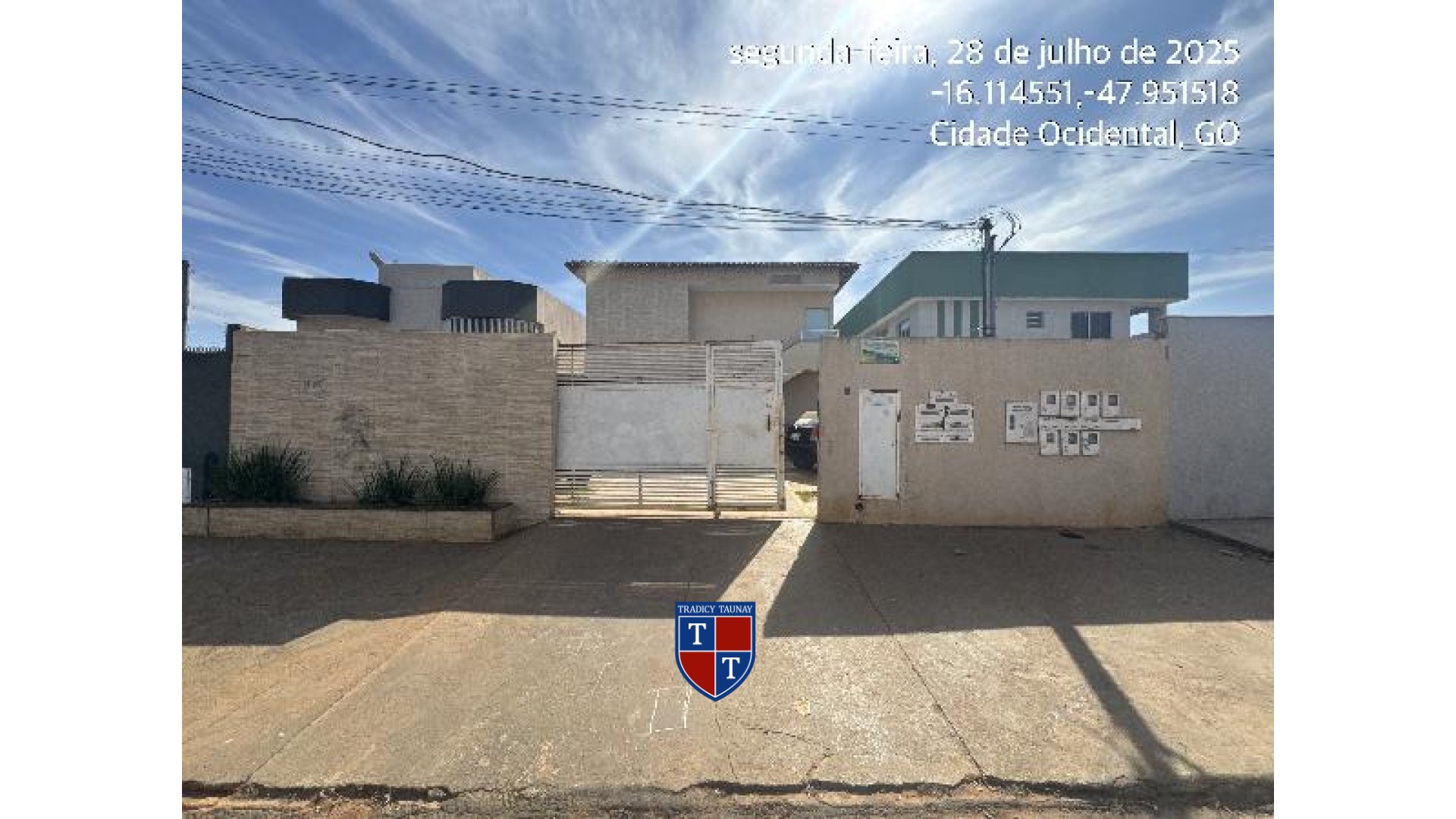 APARTAMENTO em PARQUE NAPOLIS A