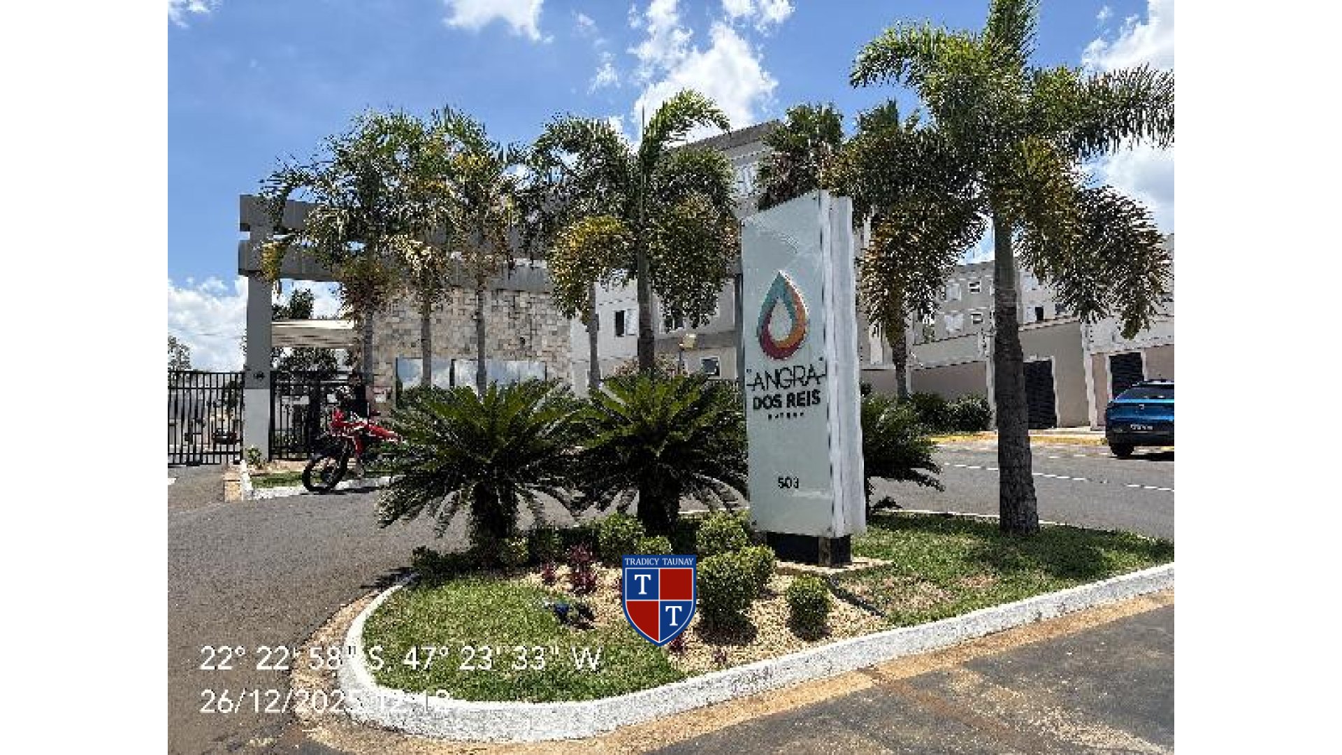 APARTAMENTO em PQ ANGRA DOS REIS