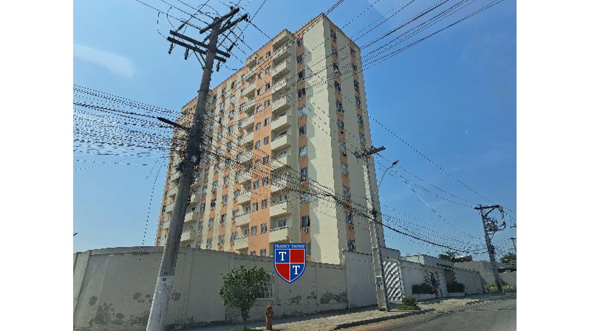APARTAMENTO em VISTA ALEGRE