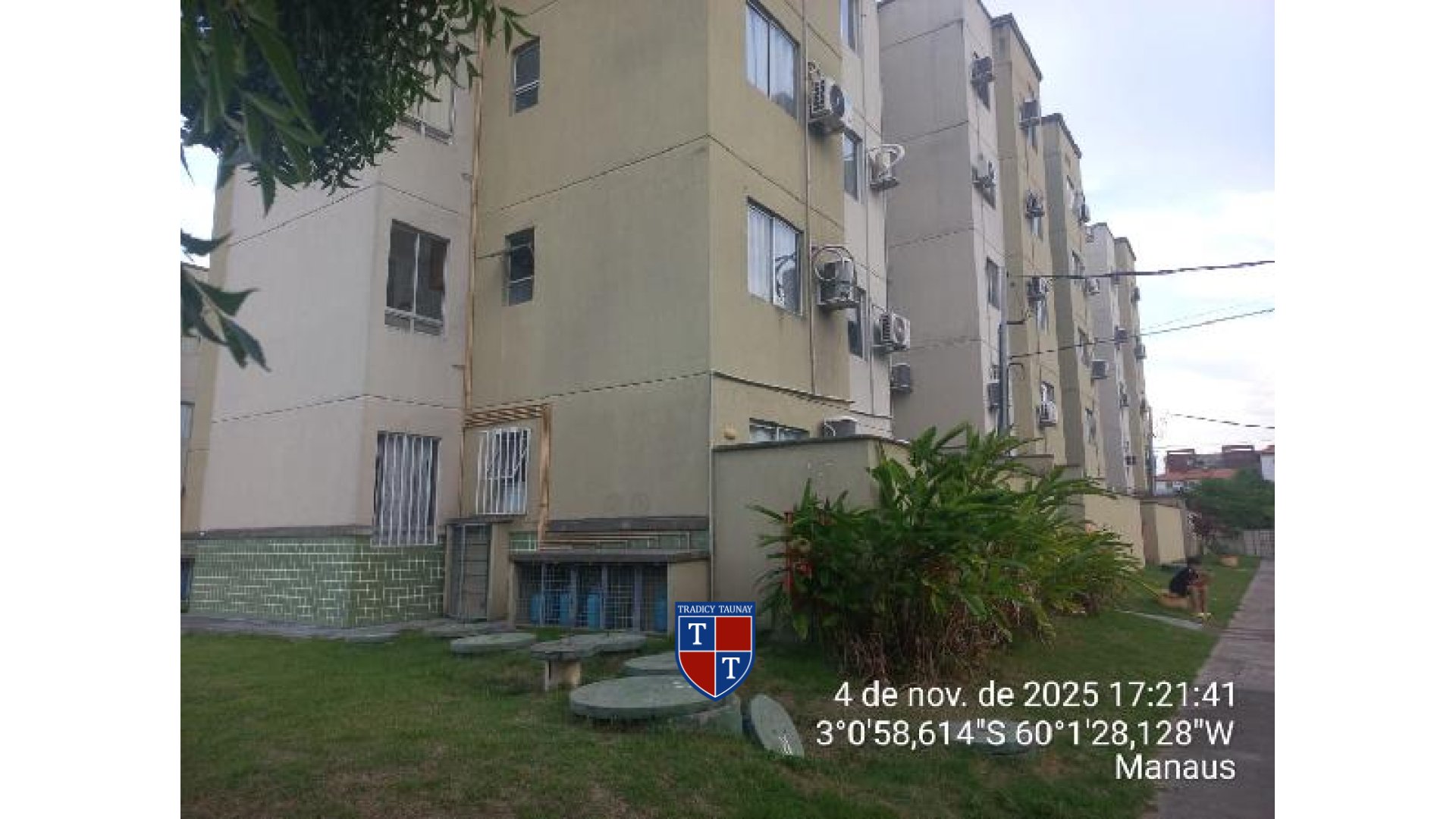 APARTAMENTO em COLONIA TERRA NOVA