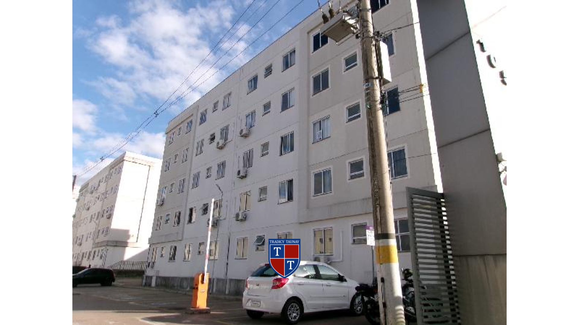 APARTAMENTO em MORRO SANTANA
