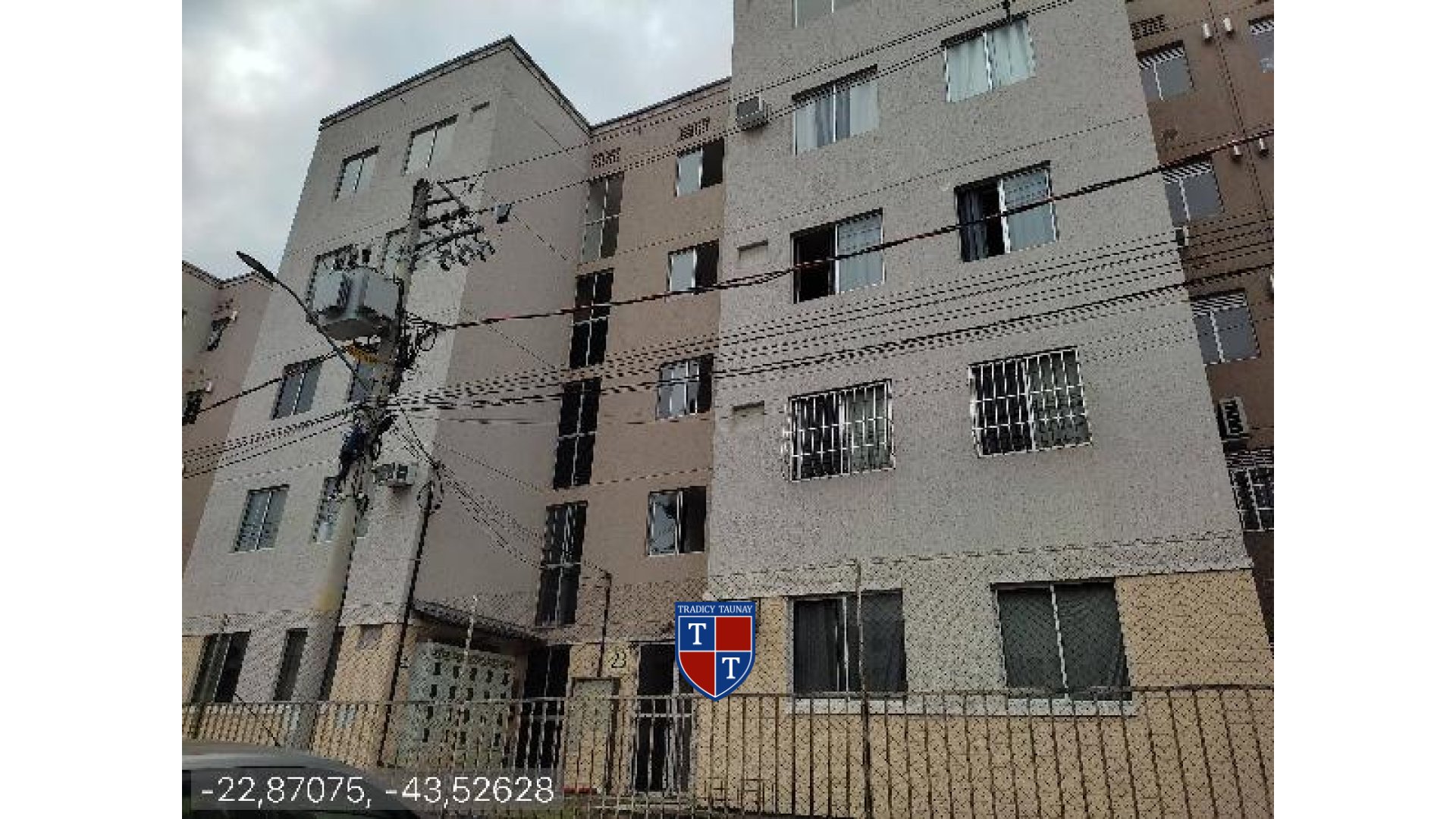 APARTAMENTO em SANTISSIMO