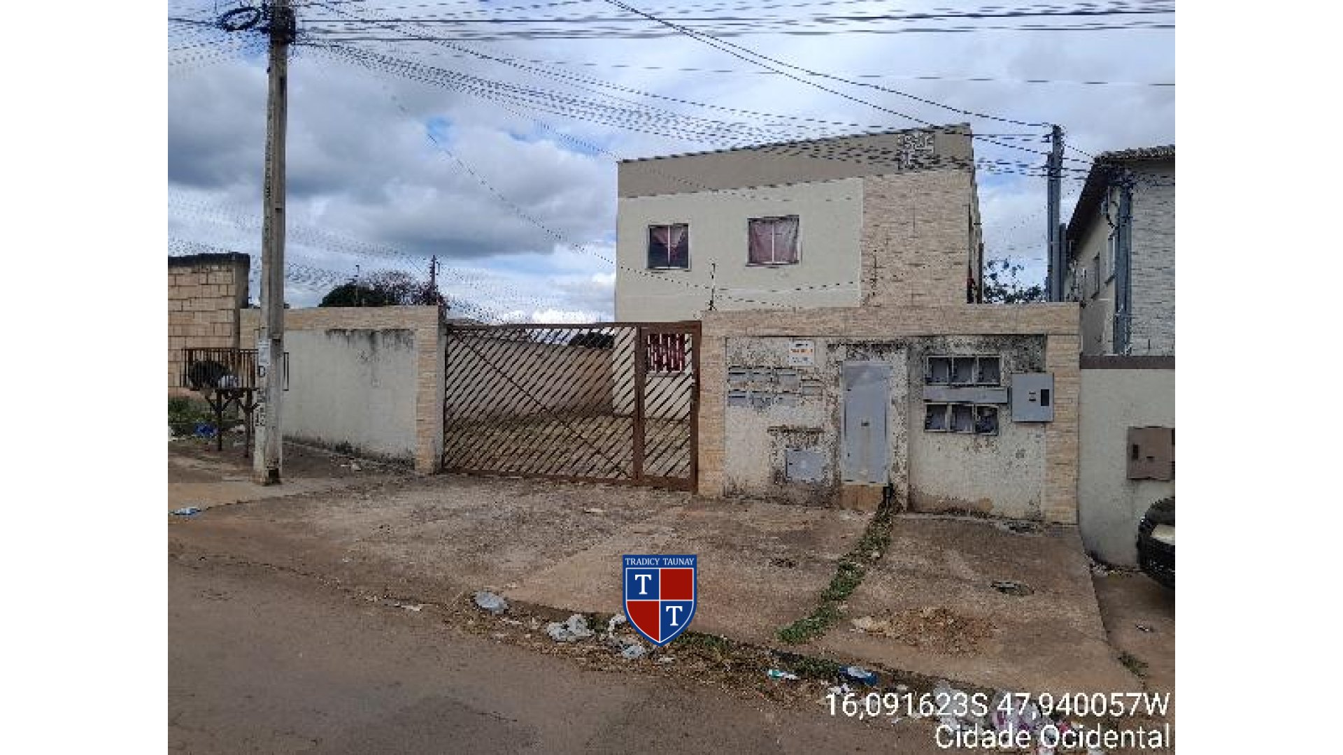 APARTAMENTO em LOT PQ NOVA FRIBURGO