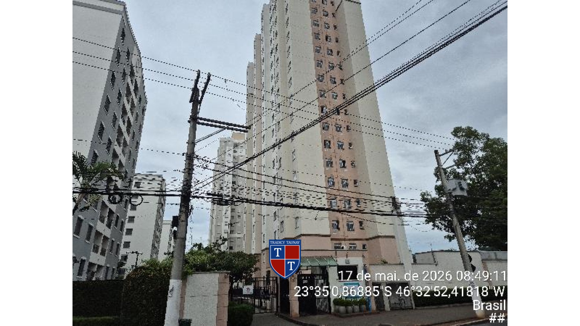 APARTAMENTO em VILA EMA