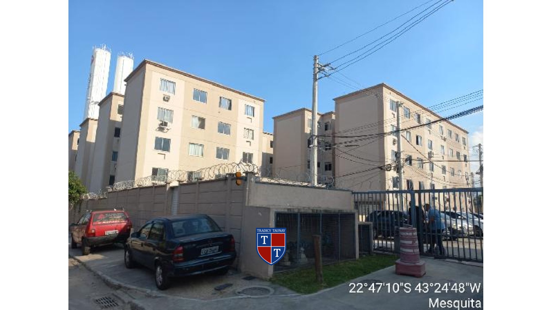 APARTAMENTO em VILA NORMA