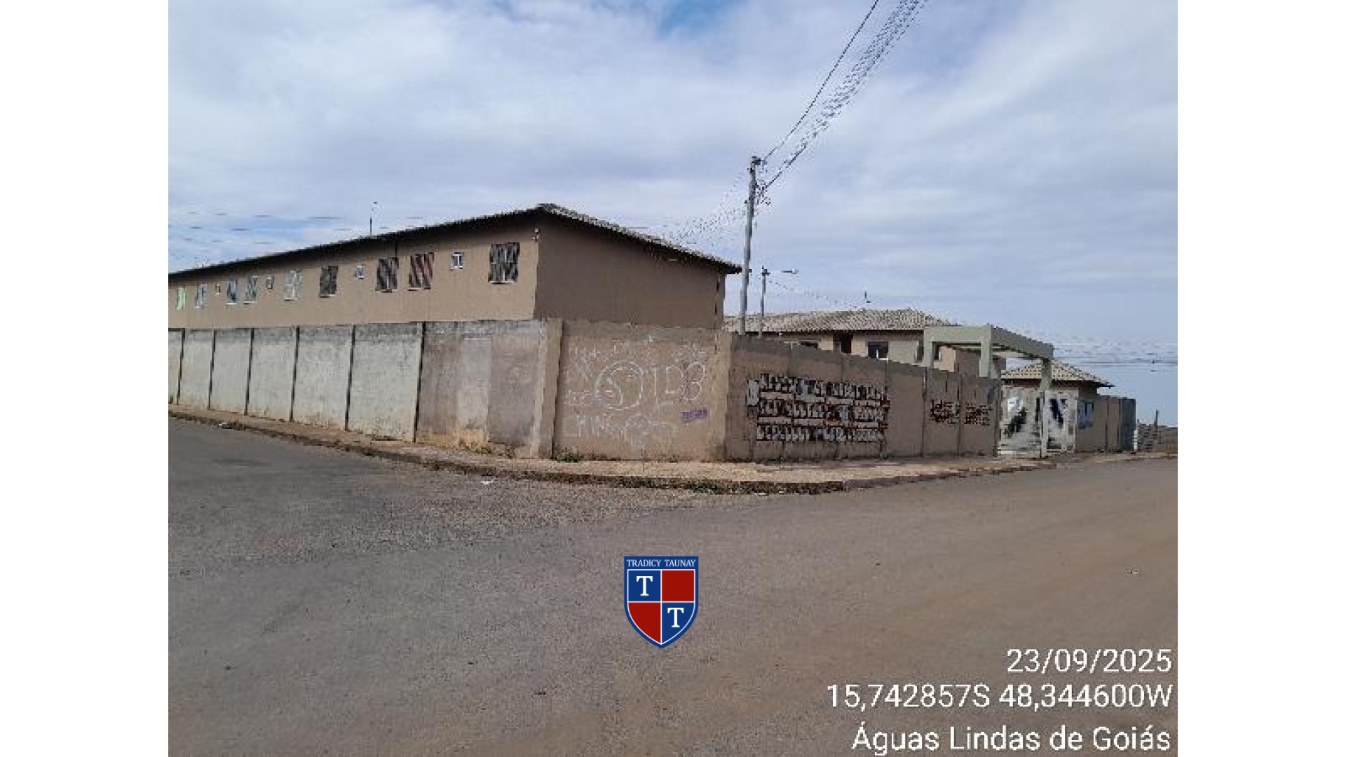 Foto 1 de APARTAMENTO em JARDIM AMERICA IV, AGUAS LINDAS DE GOIAS/GO - Imóvel Retomado CAIXA Ref 8787705435435