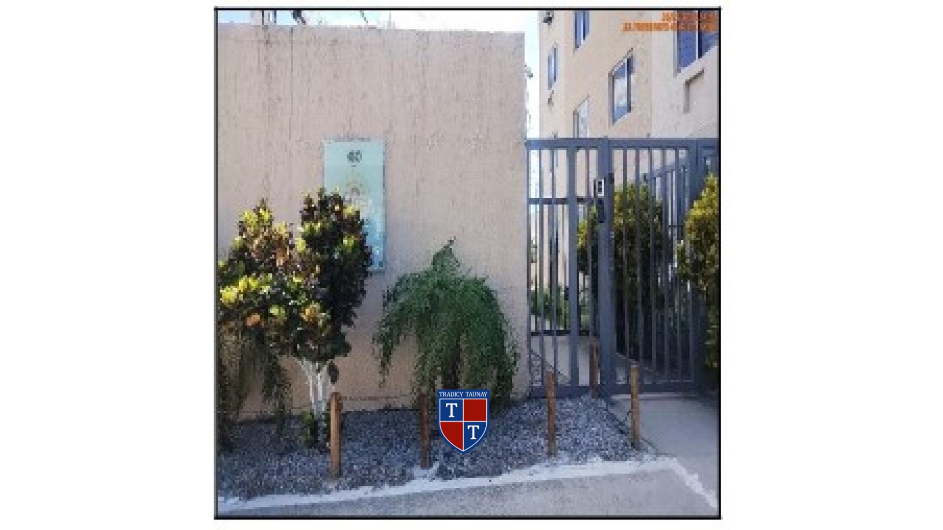 APARTAMENTO em VILA NORMA