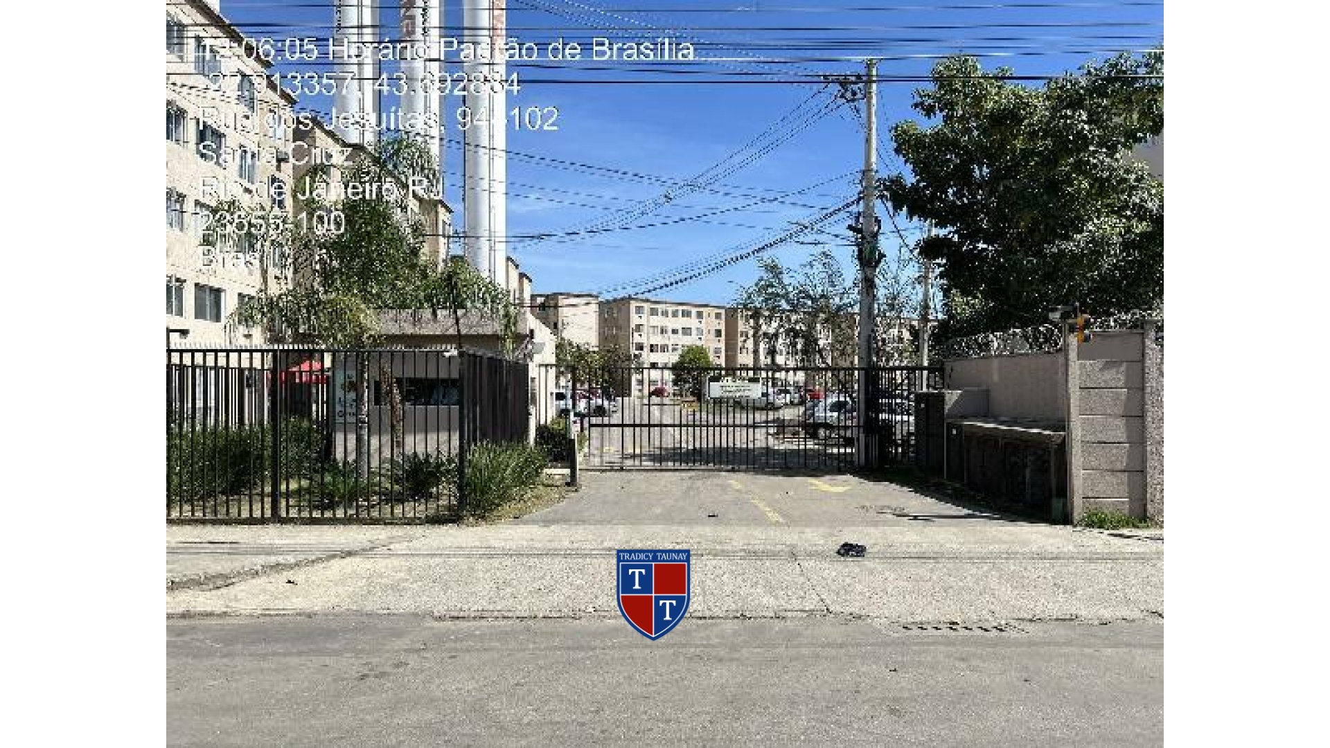 APARTAMENTO em SANTA CRUZ