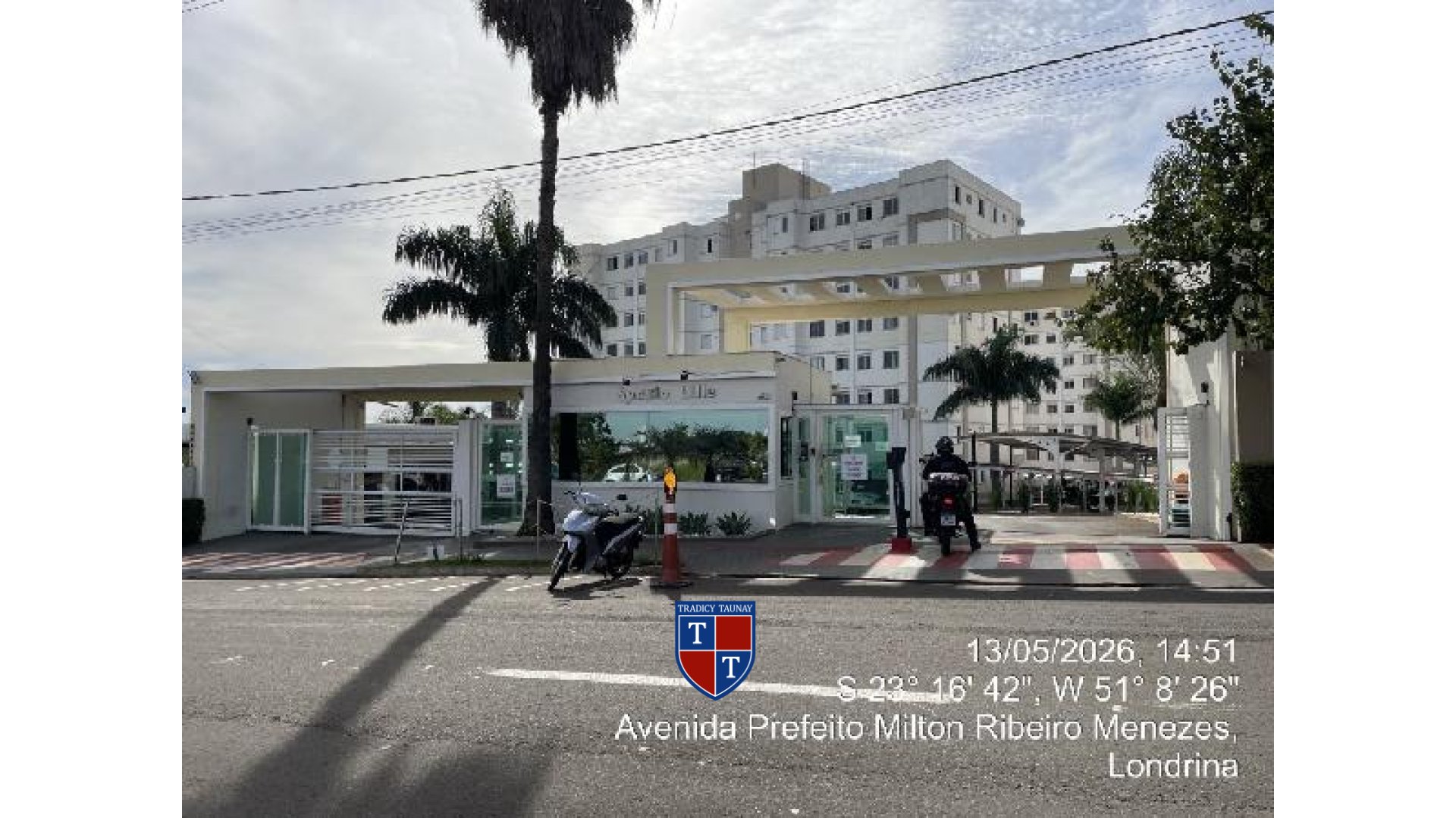 APARTAMENTO em CONJUNTO HABITACIONAL DOUTOR FARID LIBOS
