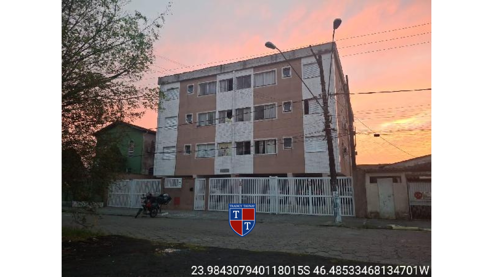 APARTAMENTO em PARQUE DAS BANDEIRAS
