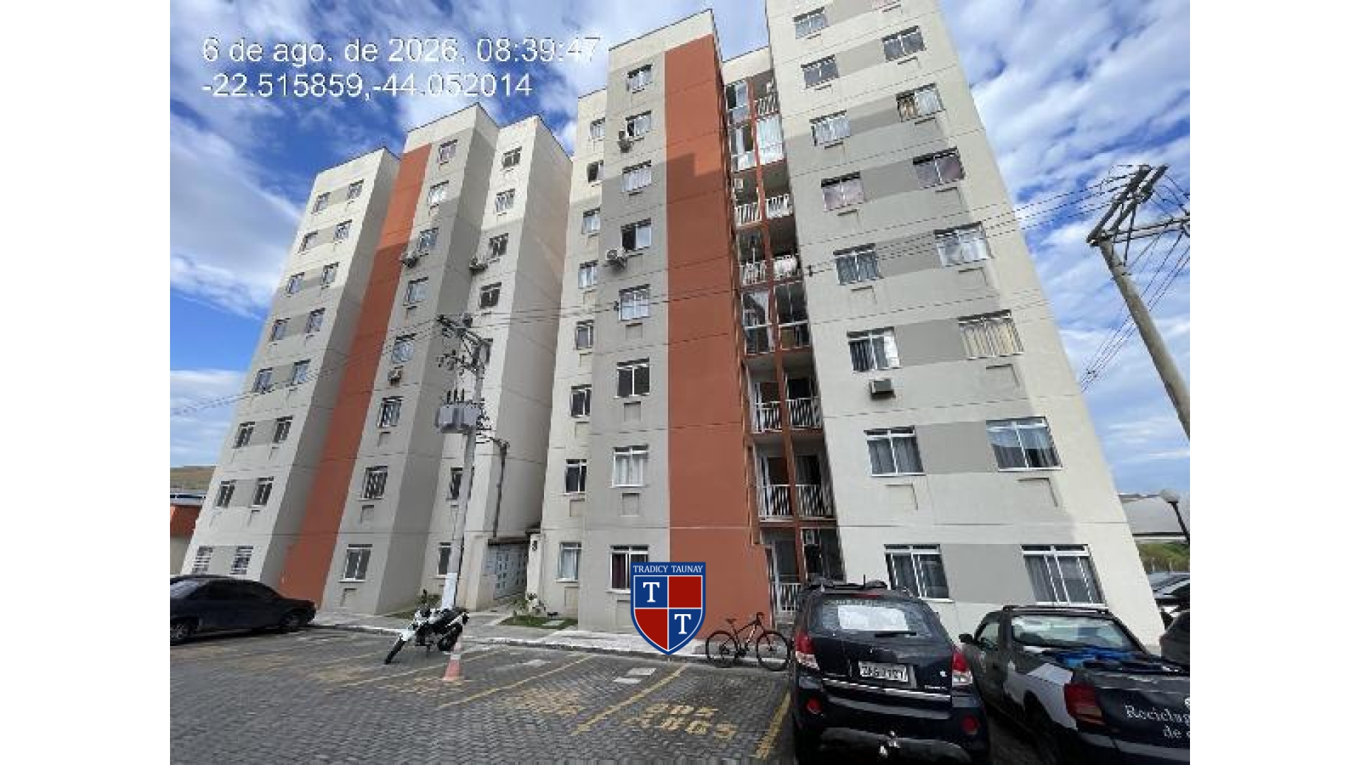APARTAMENTO em AGUA LIMPA