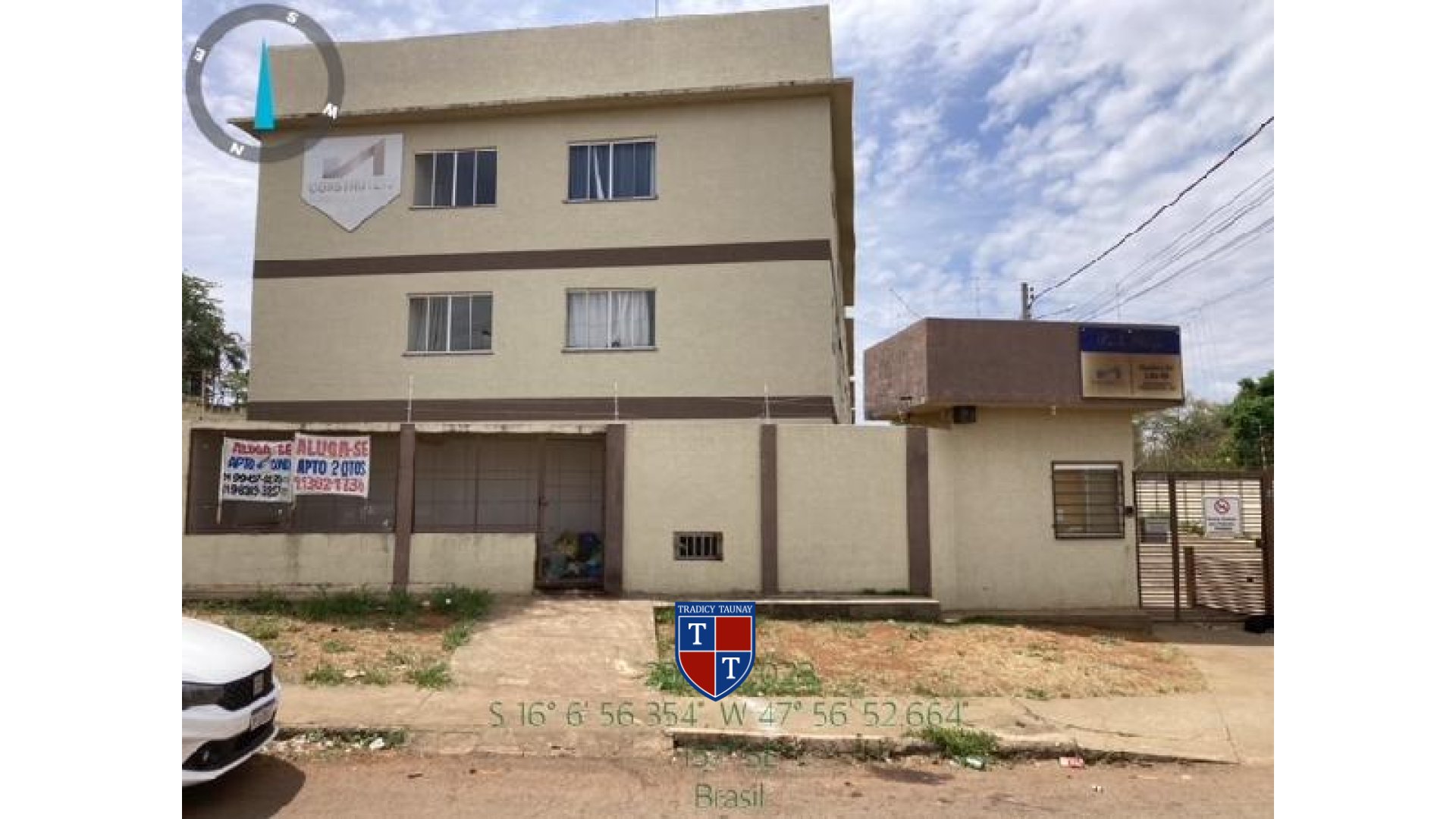 APARTAMENTO em PARQUE NAPOLIS A