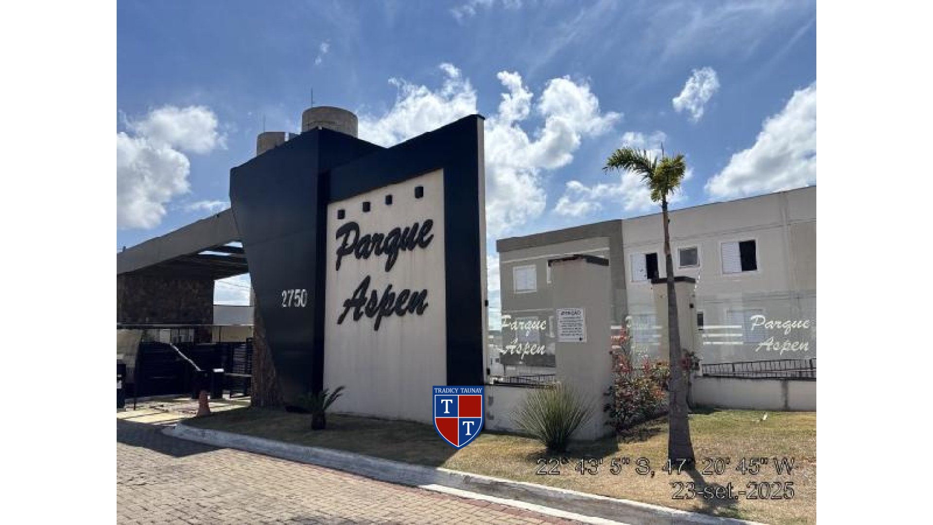 APARTAMENTO em FAZENDA SAO DOMINGOS