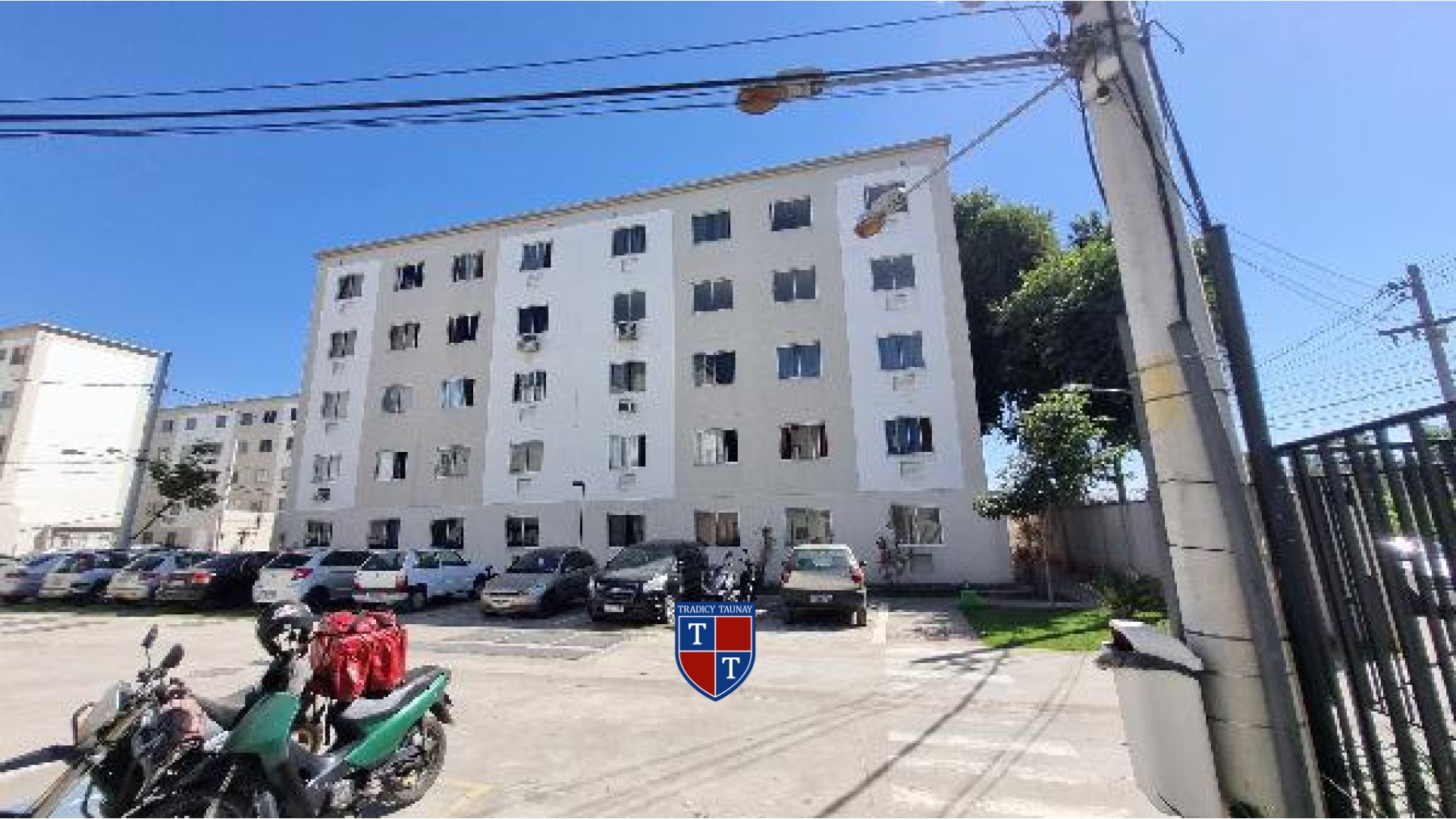 APARTAMENTO em SANTA CRUZ