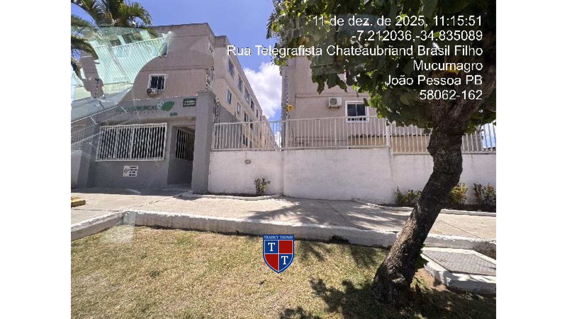 APARTAMENTO em PARATIBE