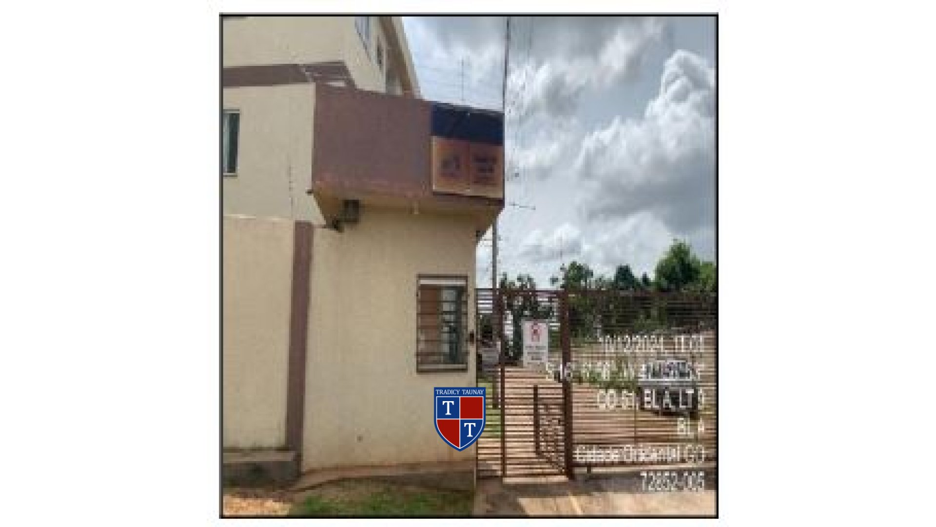 APARTAMENTO em PARQUE NAPOLIS A