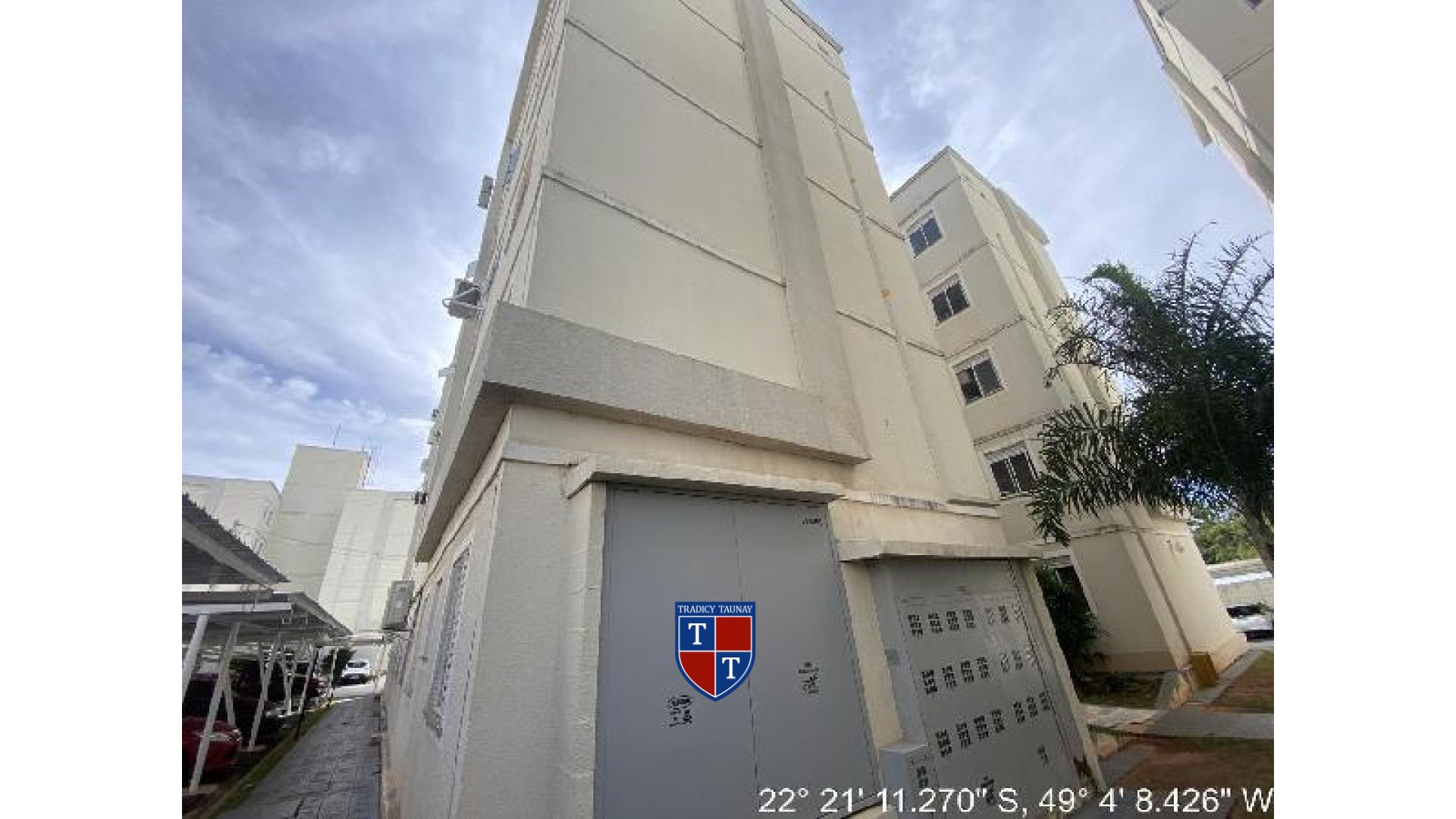 APARTAMENTO em PARQUE DAS NACOES