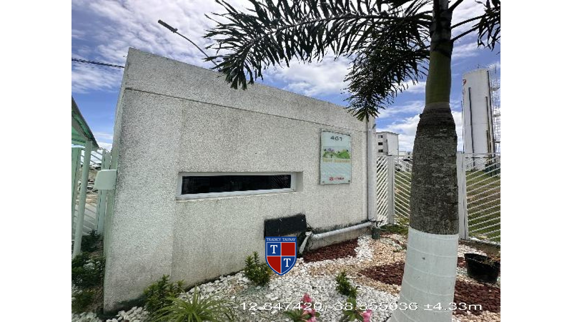Foto 1 de APARTAMENTO em AREIA BRANCA, SALVADOR/BA - Imóvel Retomado CAIXA Ref 8787705939867