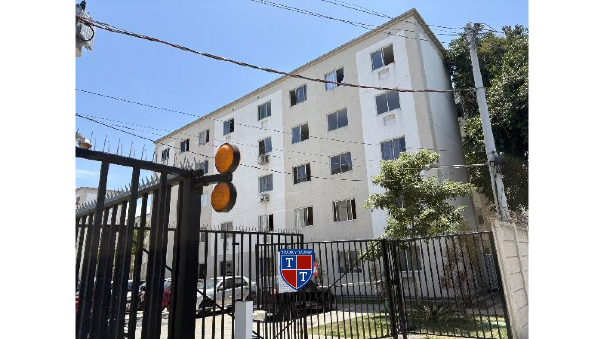 APARTAMENTO em SANTA CRUZ