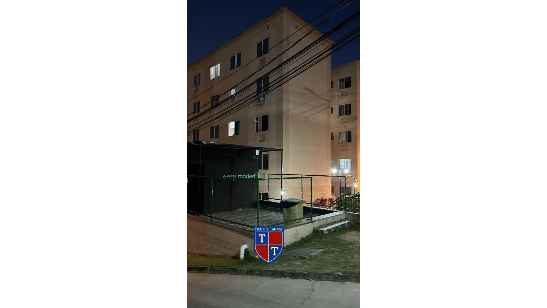 APARTAMENTO em CERAMICA