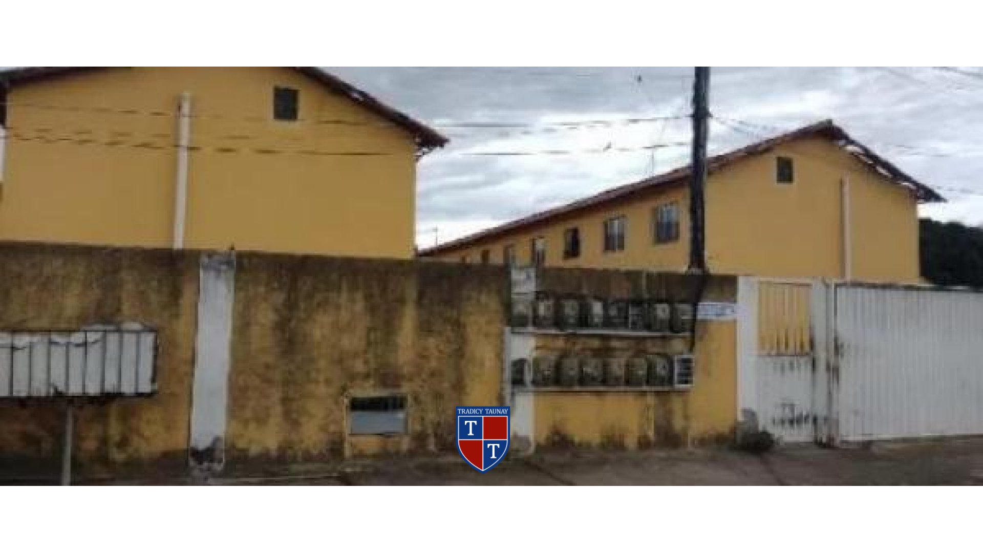 CASA em BANDEIRANTES I
