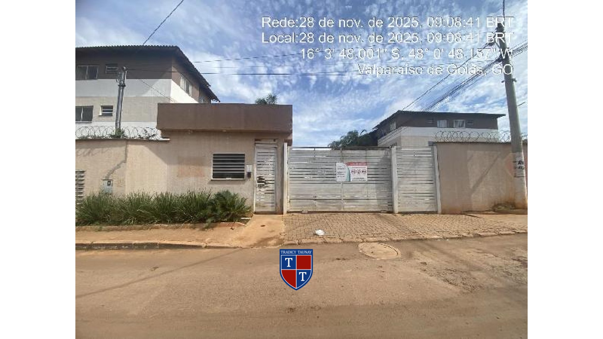 APARTAMENTO em CH ANHANGUERA C