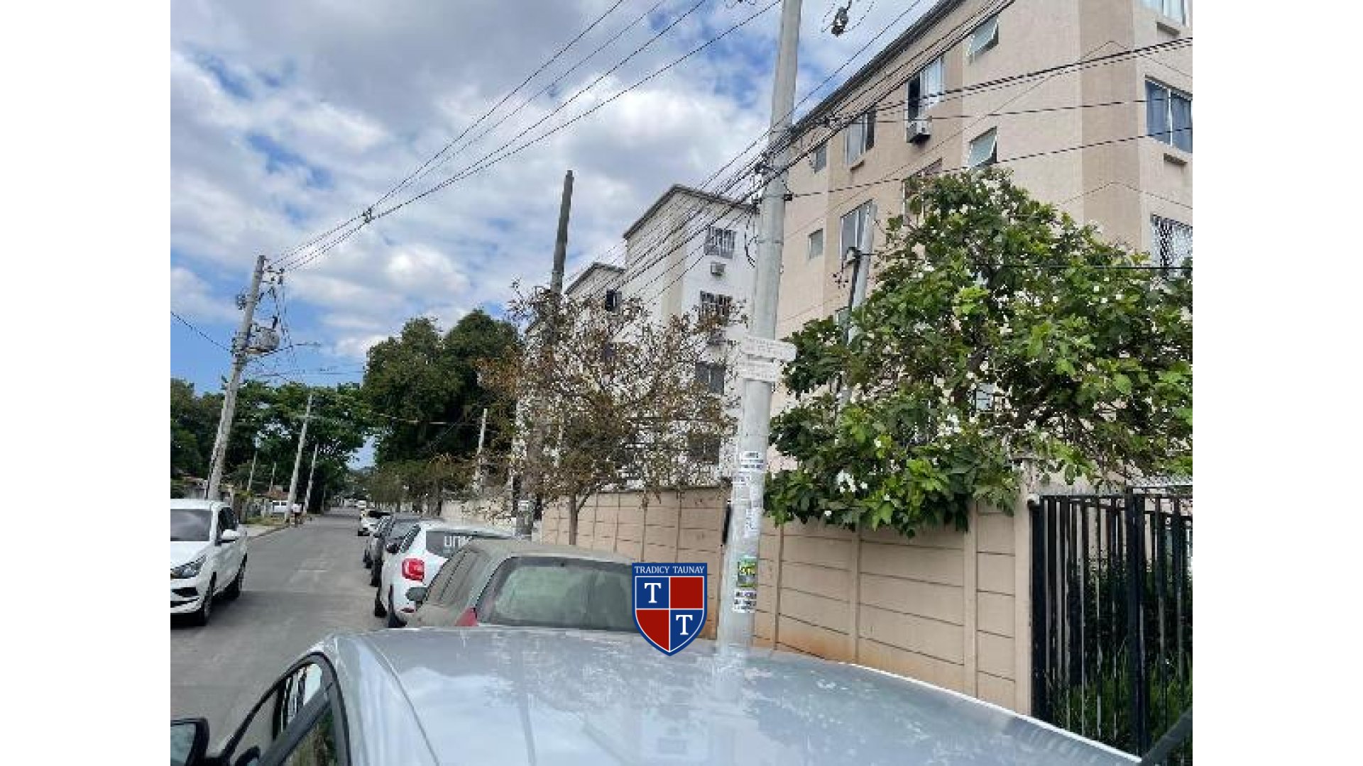 APARTAMENTO em SANTA CRUZ