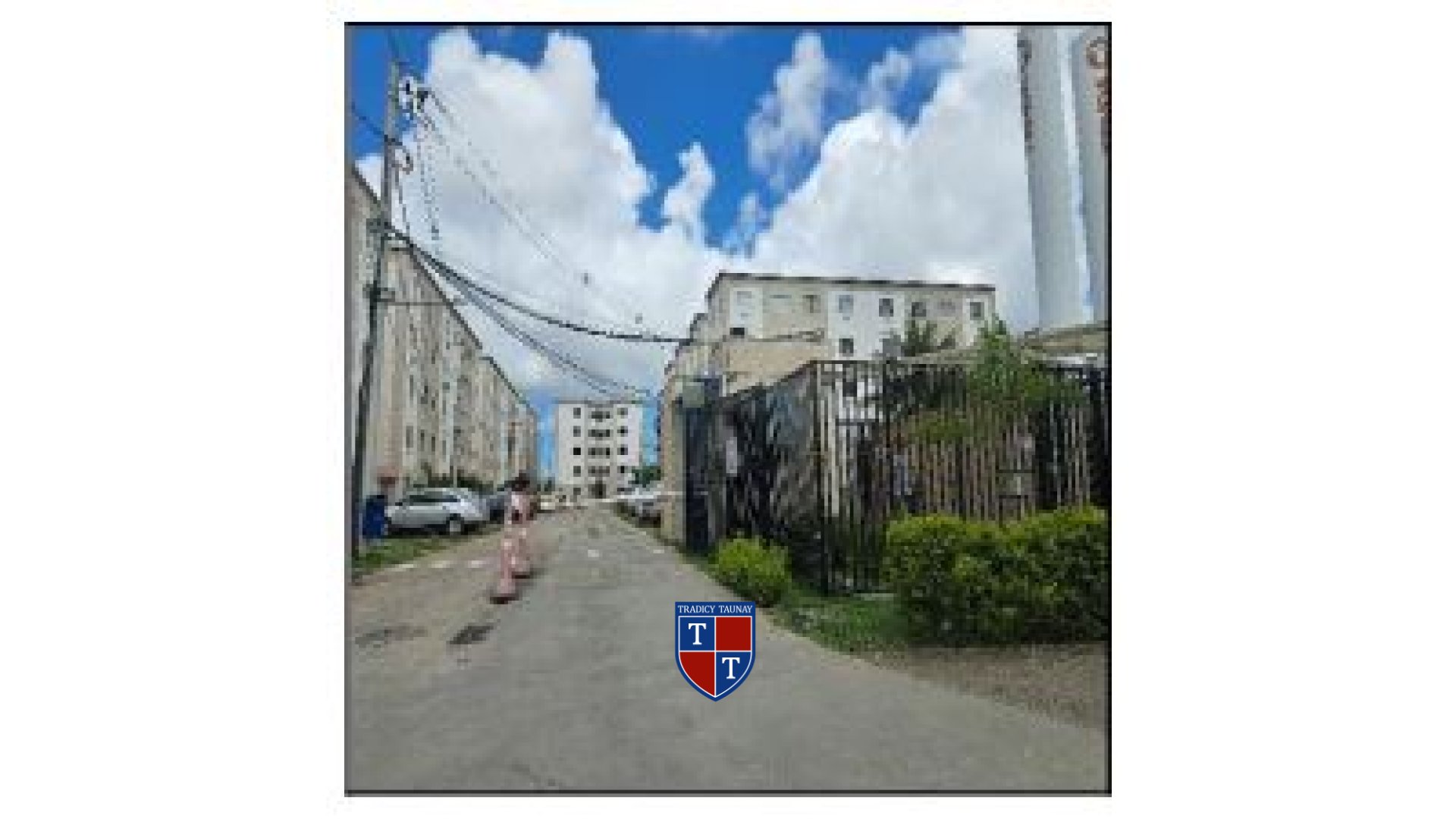 APARTAMENTO em SANTA CRUZ