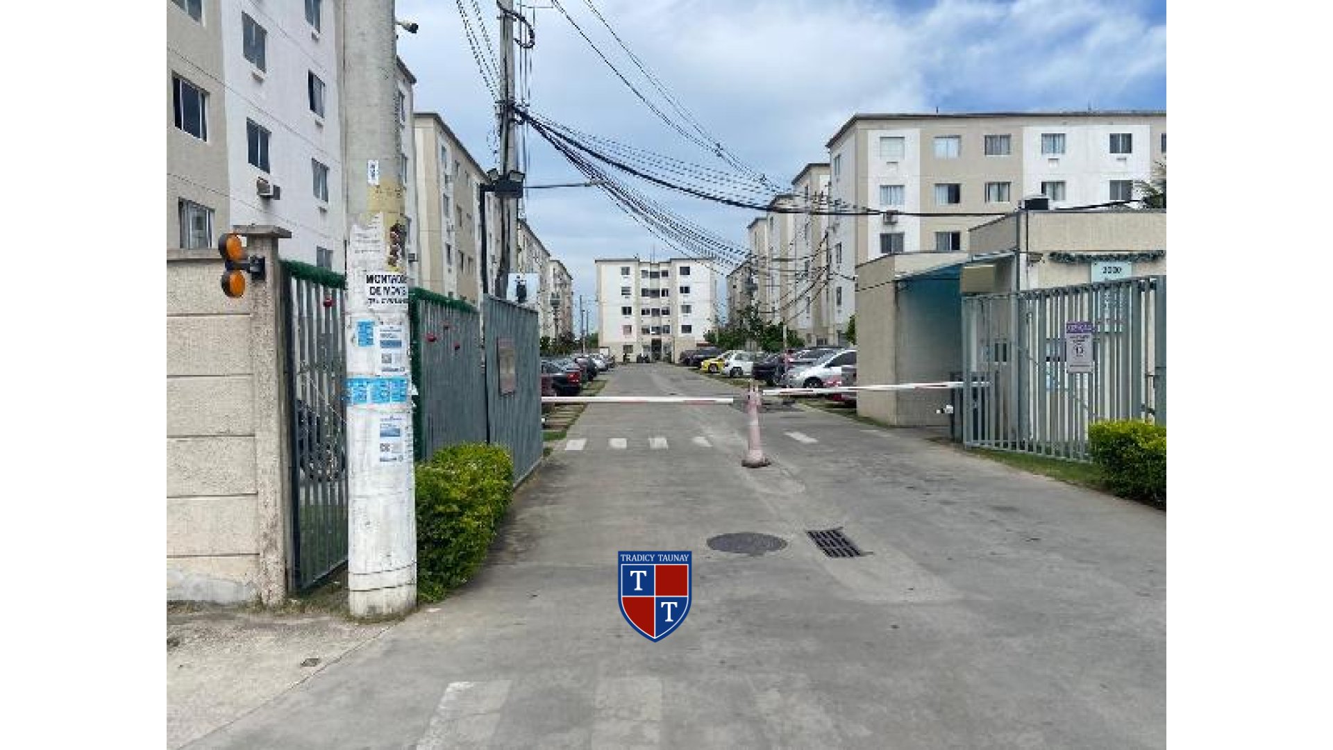 APARTAMENTO em SANTA CRUZ