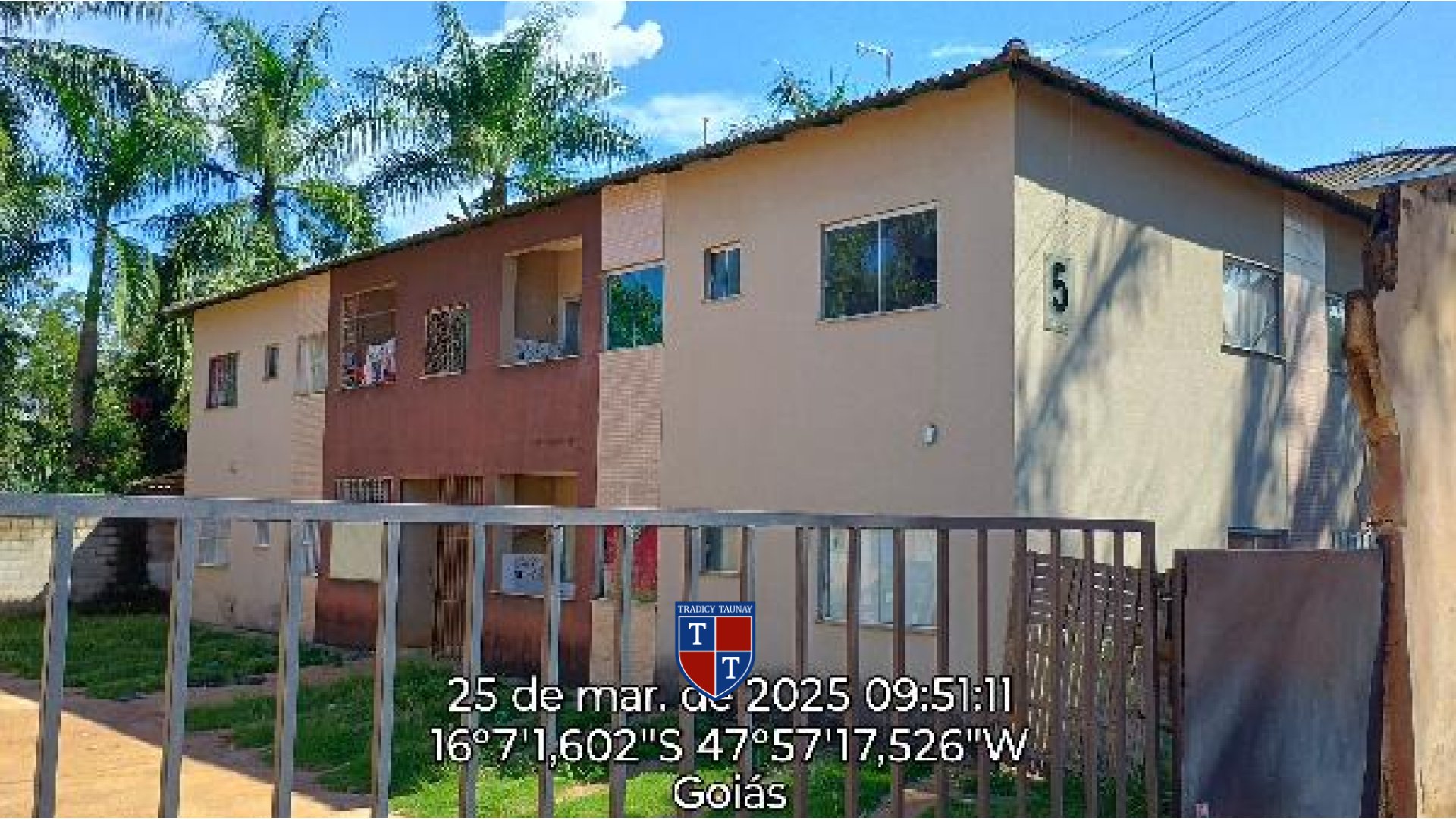 APARTAMENTO em PARQUE NAPOLIS A