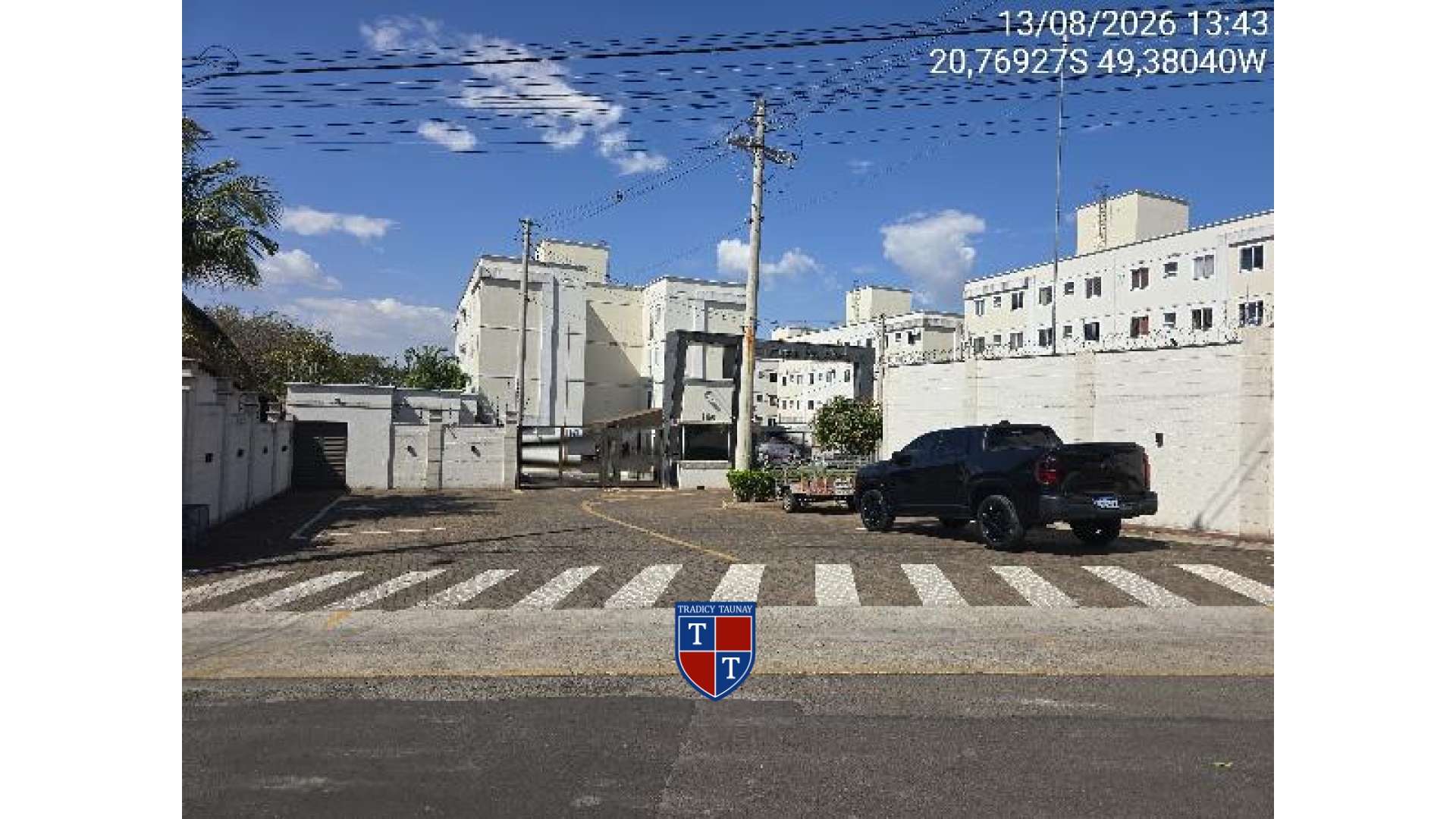 APARTAMENTO em JARDIM SIMOES