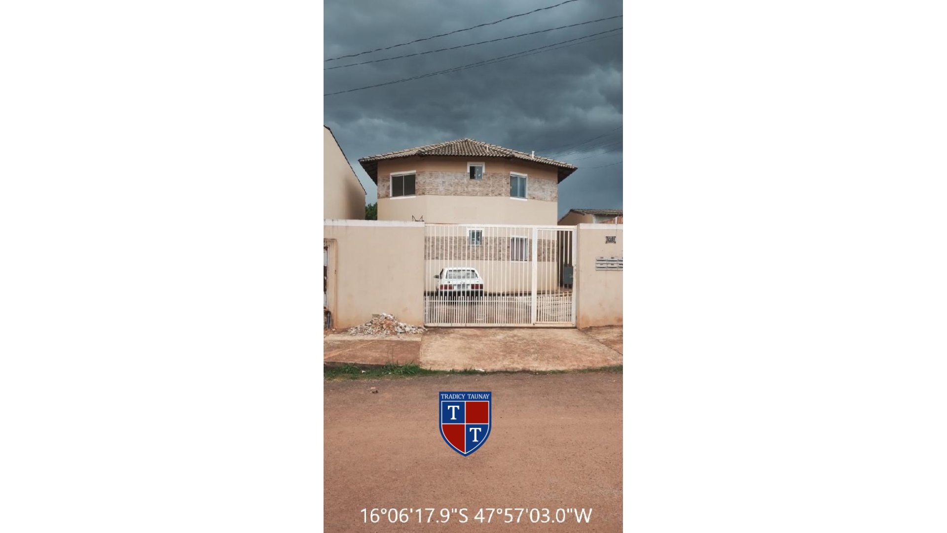 APARTAMENTO em PARQUE ARAGUARI A