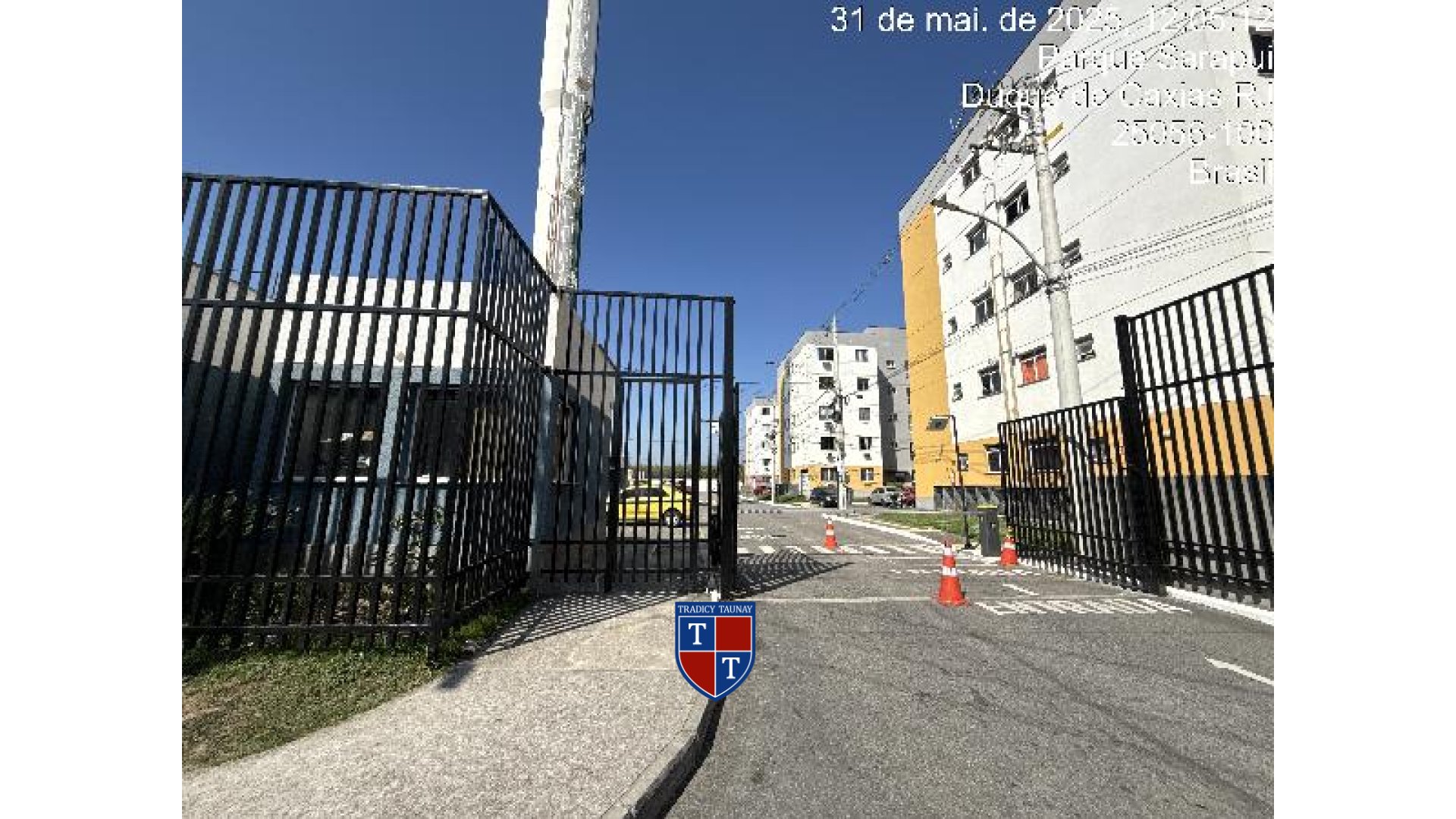 APARTAMENTO em JARDIM GRAMACHO