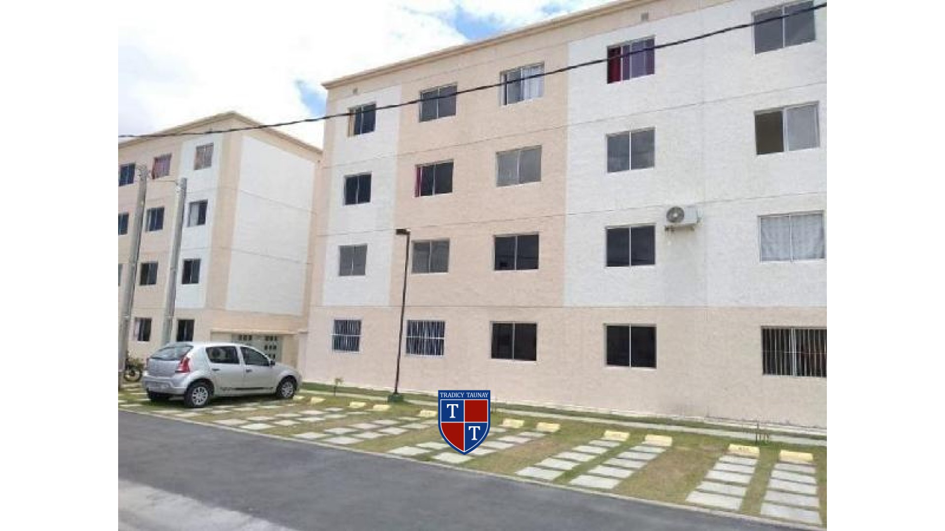 APARTAMENTO em BULHOES