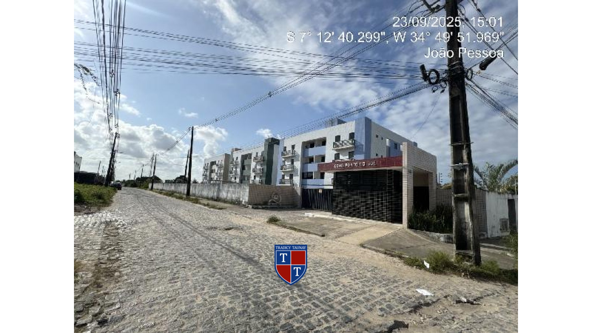 APARTAMENTO em PARATIBE