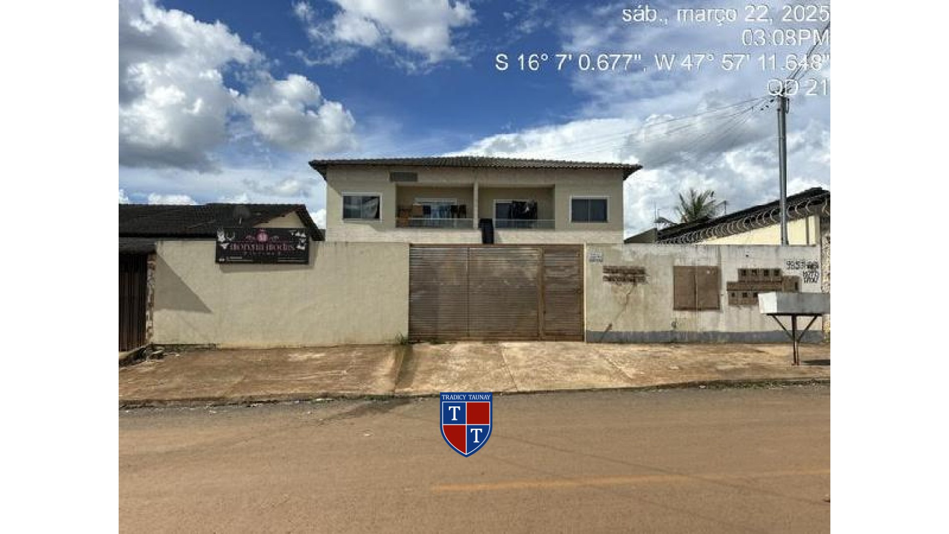 APARTAMENTO em PARQUE NAPOLIS A