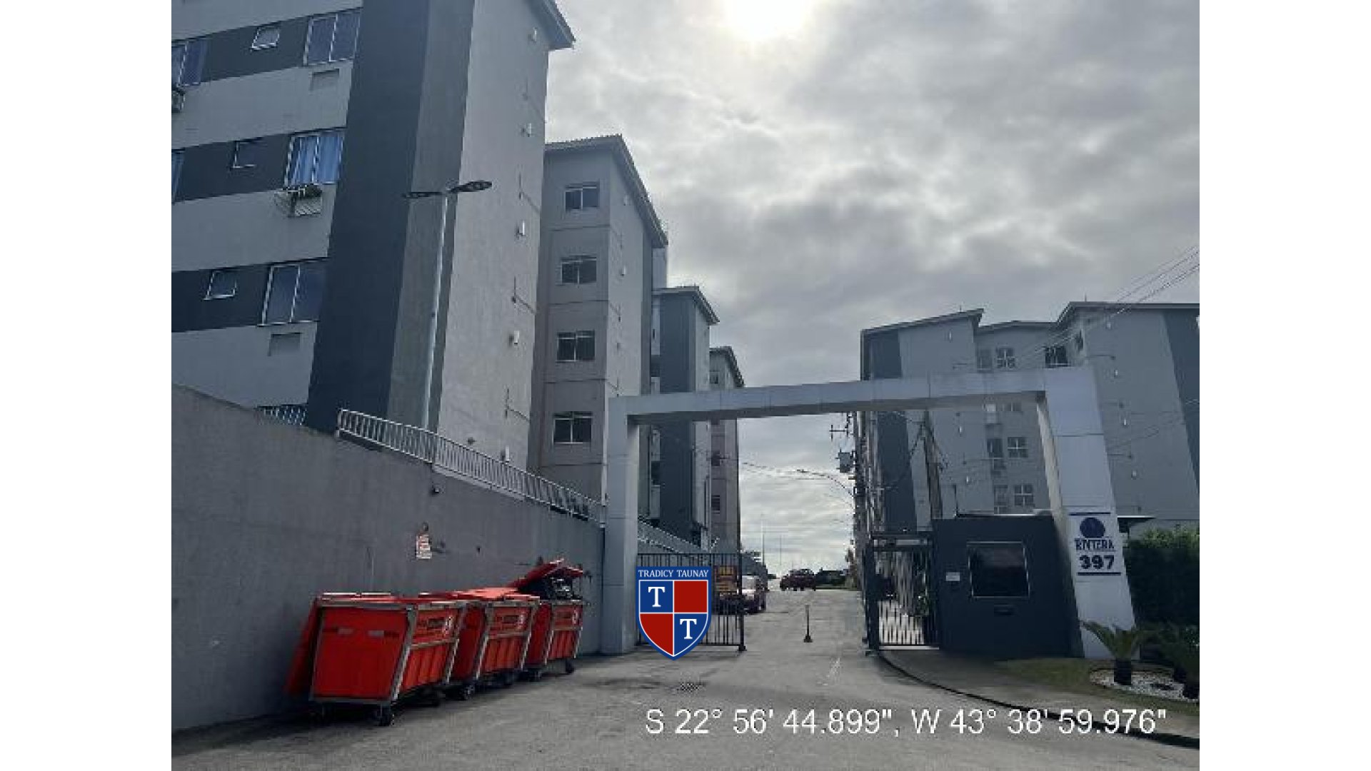 APARTAMENTO em SANTA CRUZ