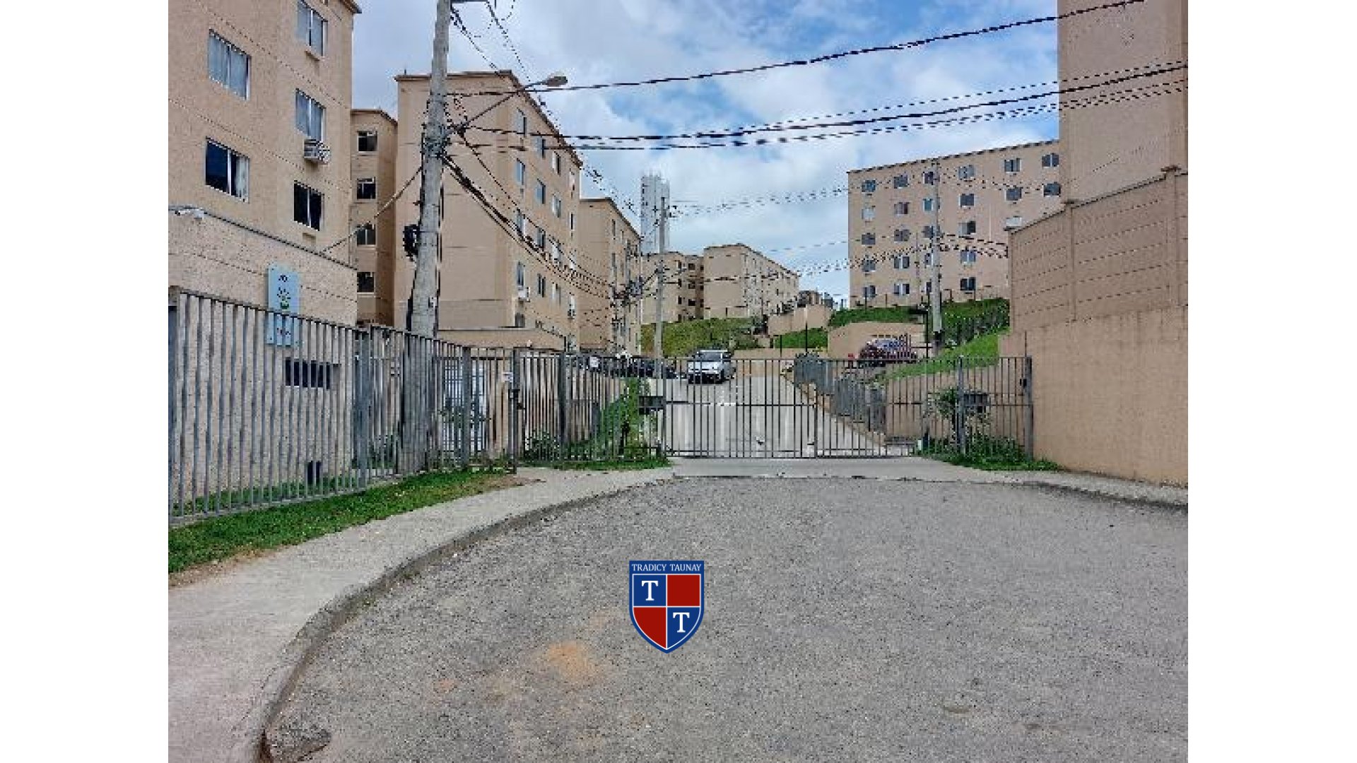 APARTAMENTO em CERAMICA