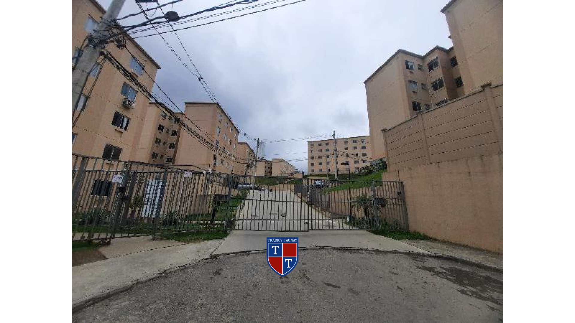 APARTAMENTO em CERAMICA