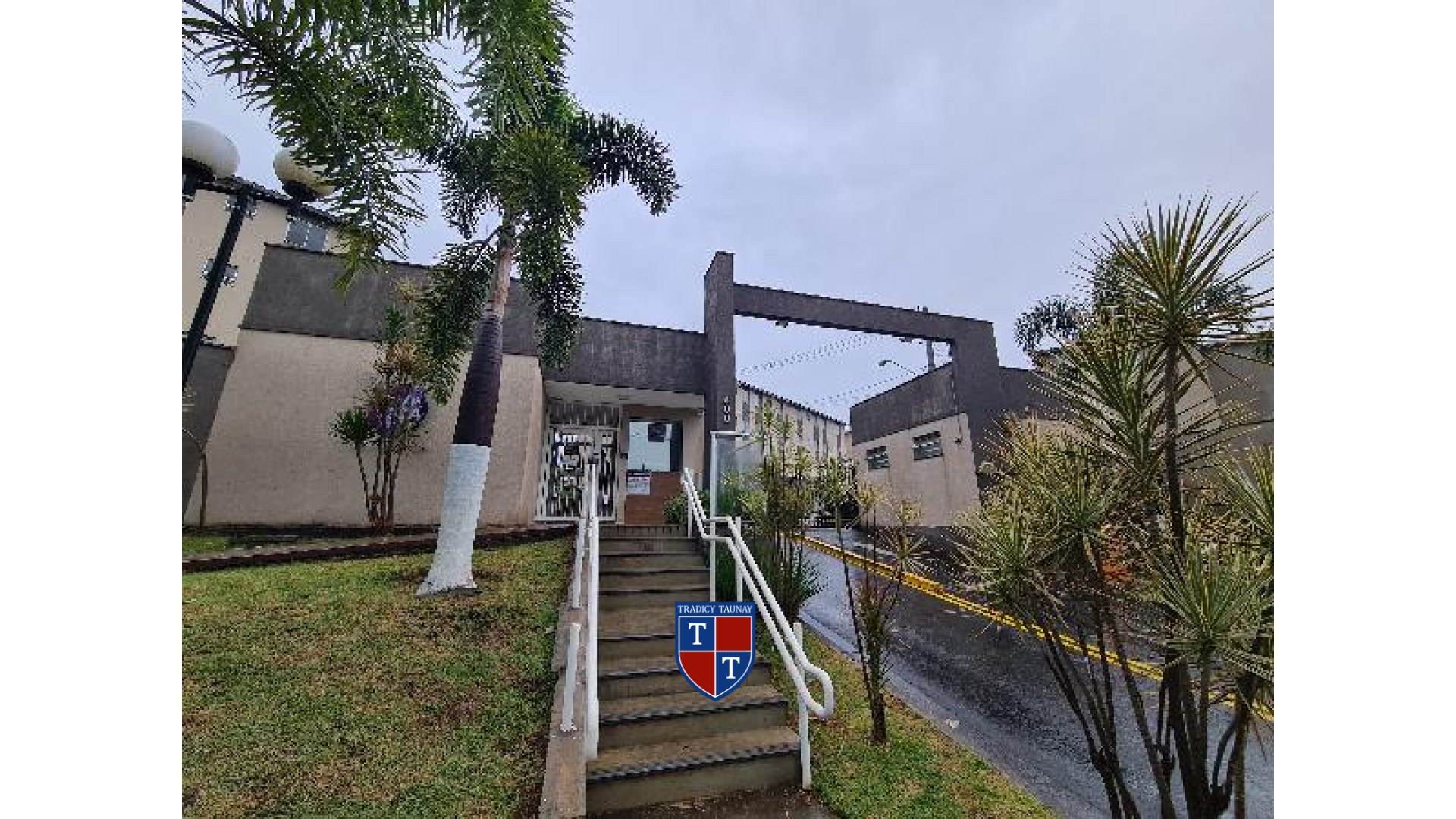 APARTAMENTO em VILA SONIA