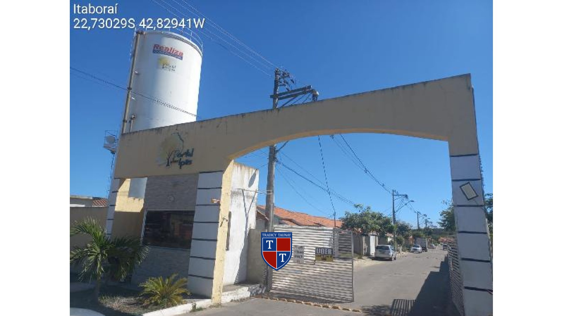 CASA em VENDA DAS PEDRAS