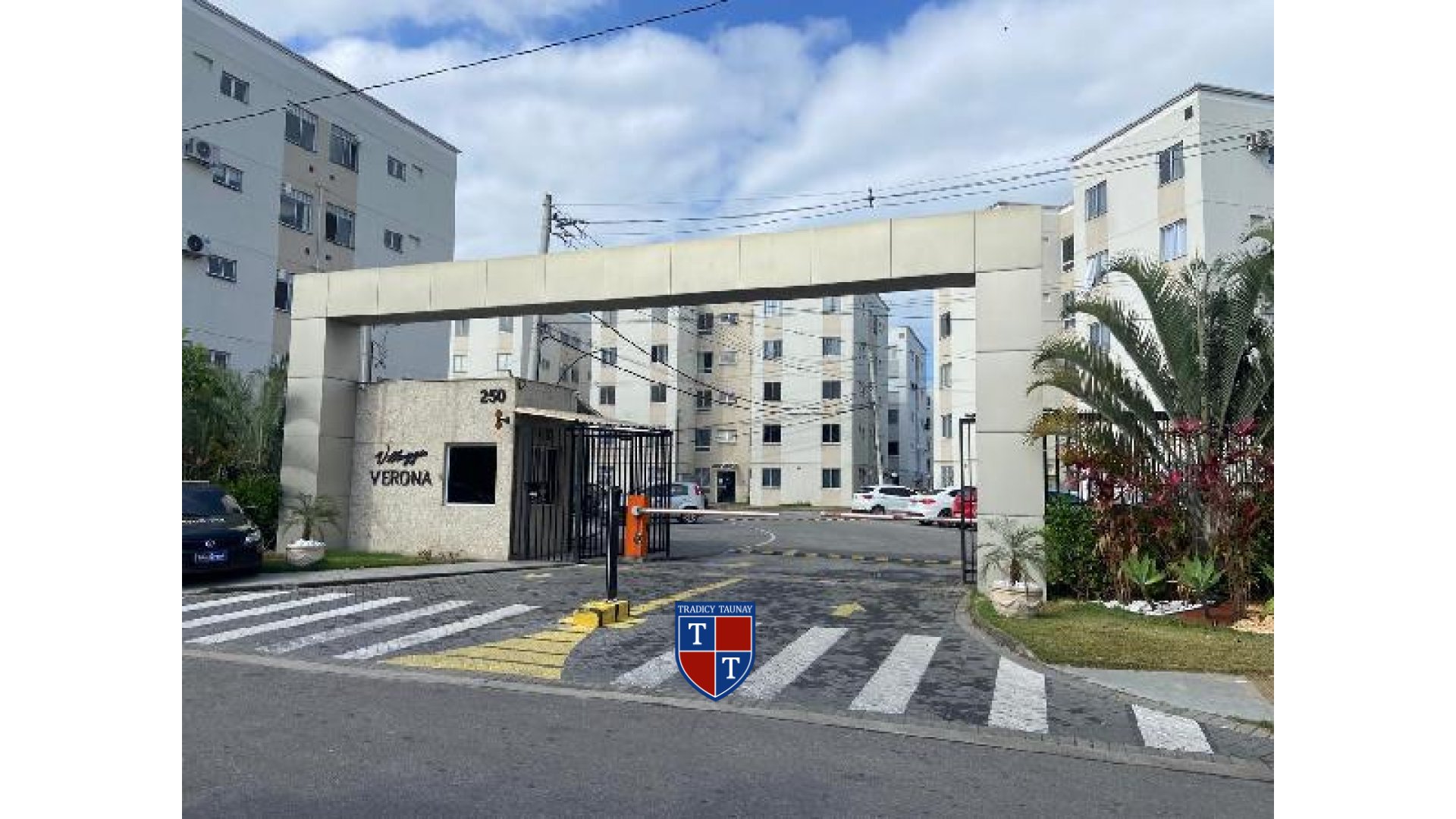 APARTAMENTO em SANTA CRUZ