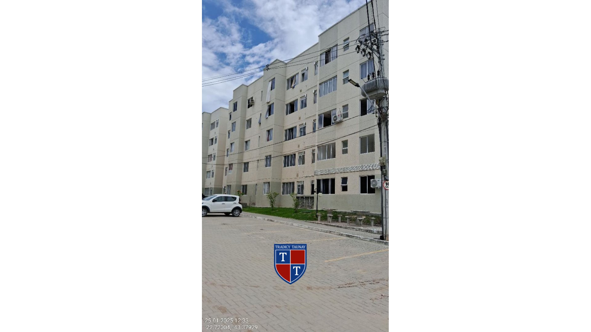 APARTAMENTO em SAO VICENTE