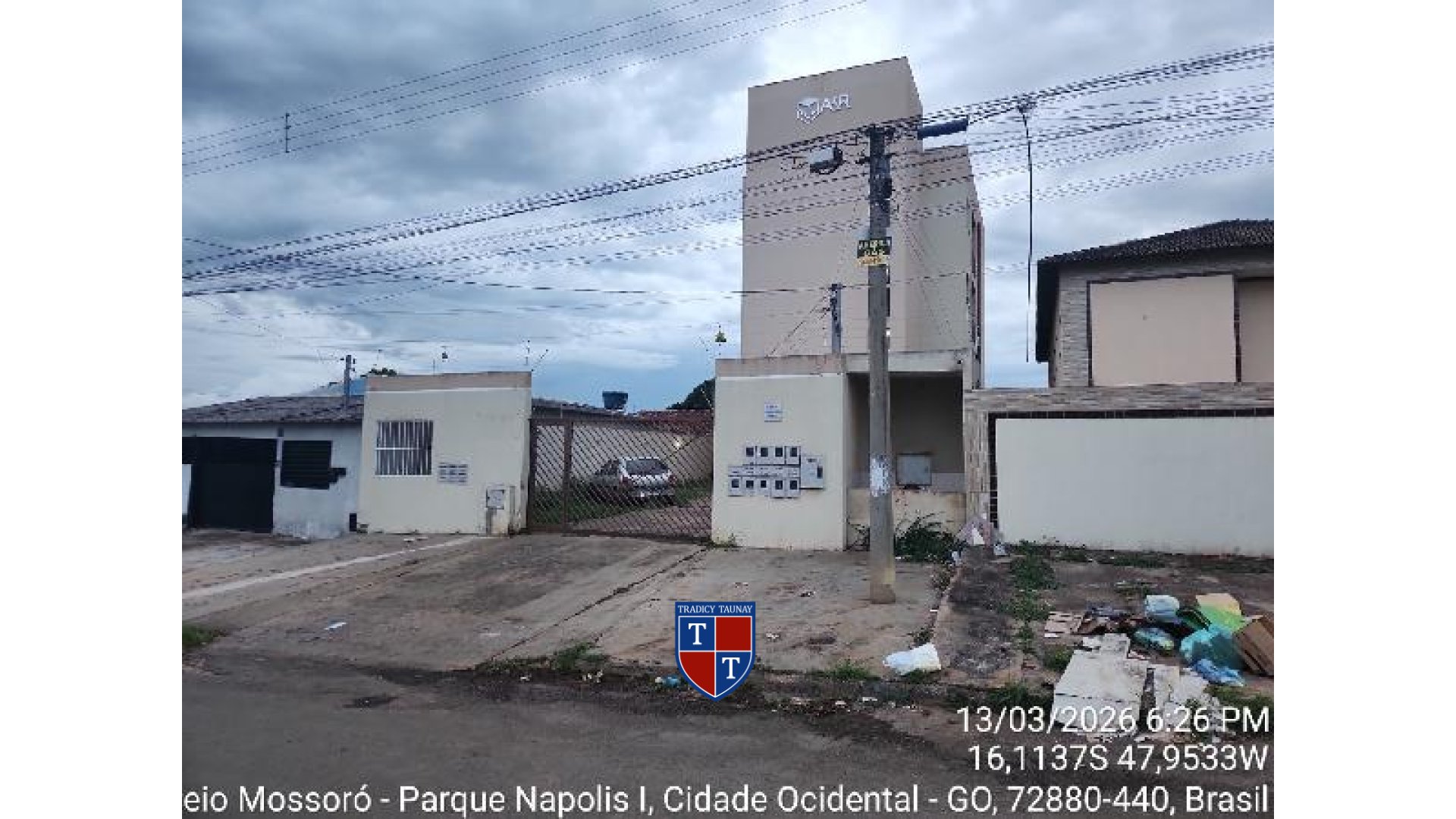 APARTAMENTO em PARQUE NAPOLIS A