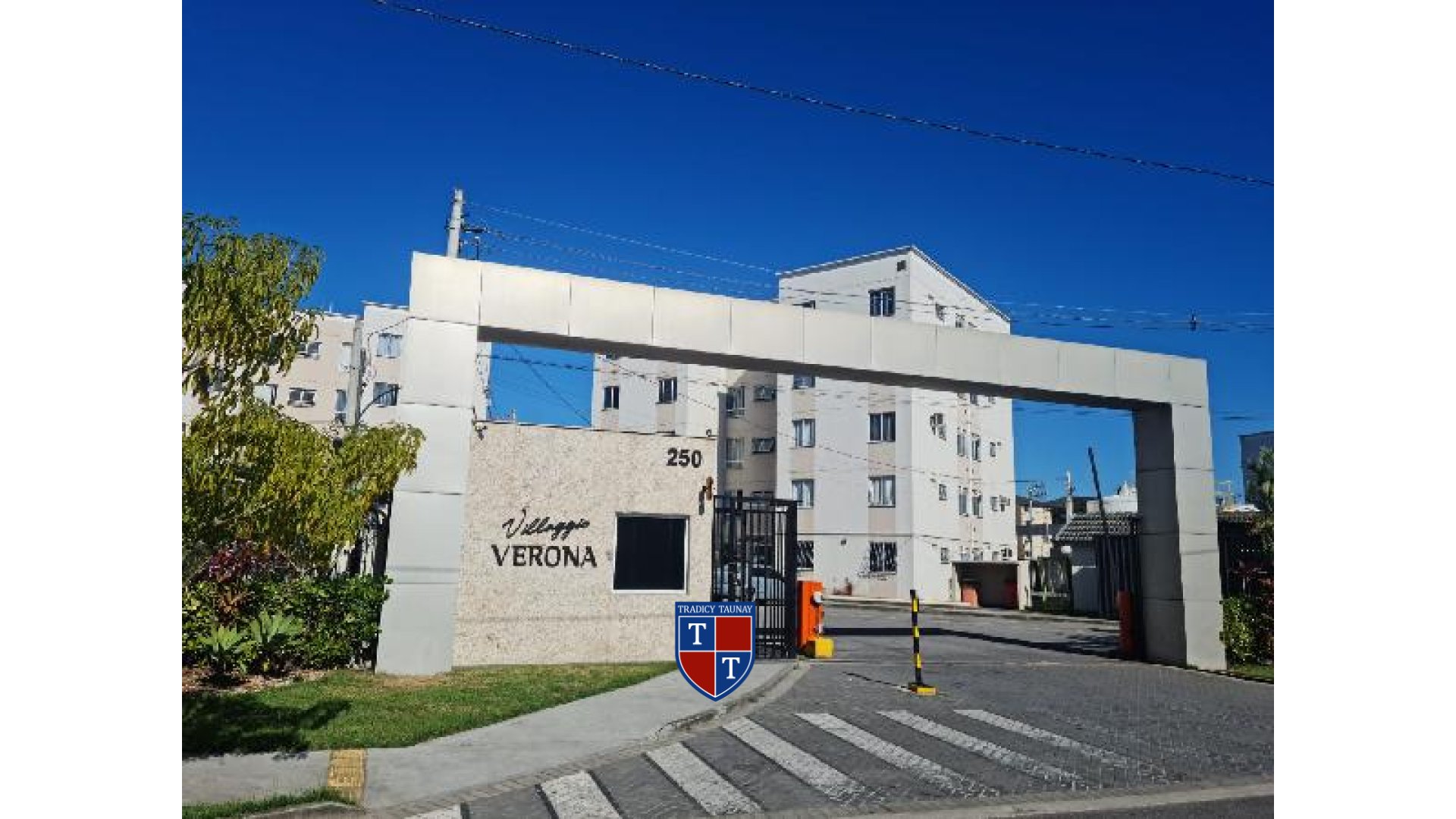 APARTAMENTO em SANTA CRUZ