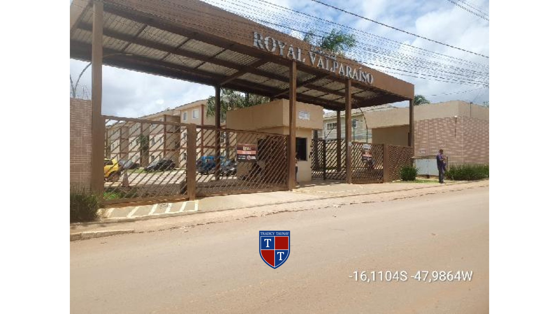 APARTAMENTO em CHACARAS E MANSOES SANTA MARIA