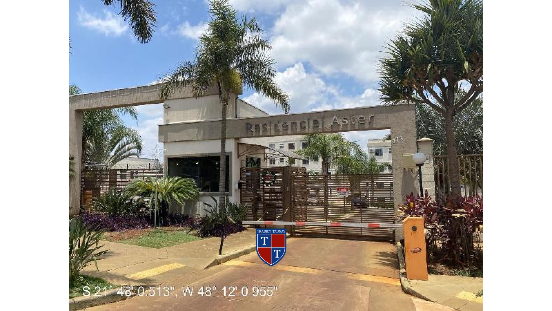 APARTAMENTO em JARDIM QUITANDINHA II