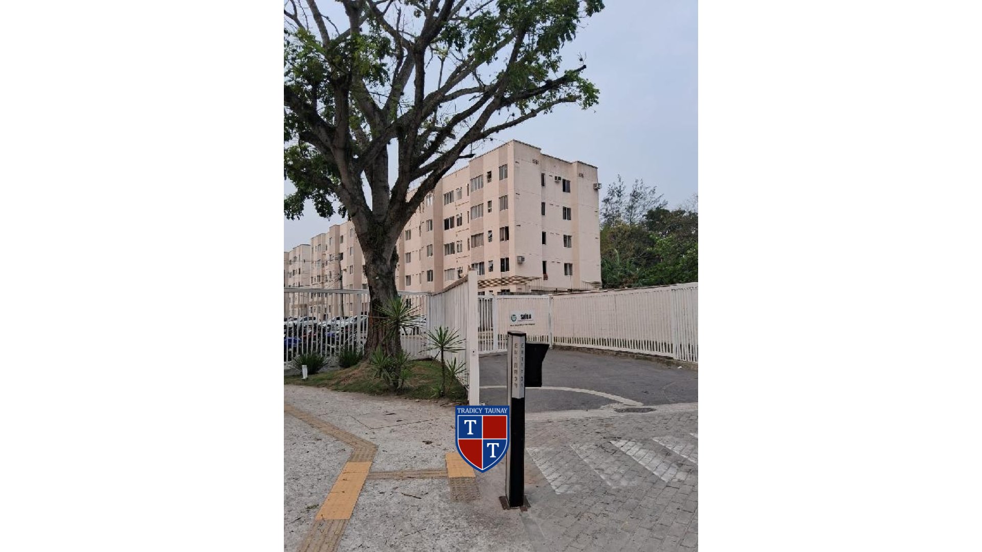 APARTAMENTO em SANTA CRUZ