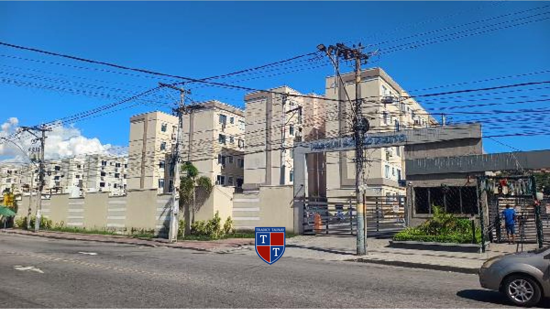 APARTAMENTO em VILA LAGE